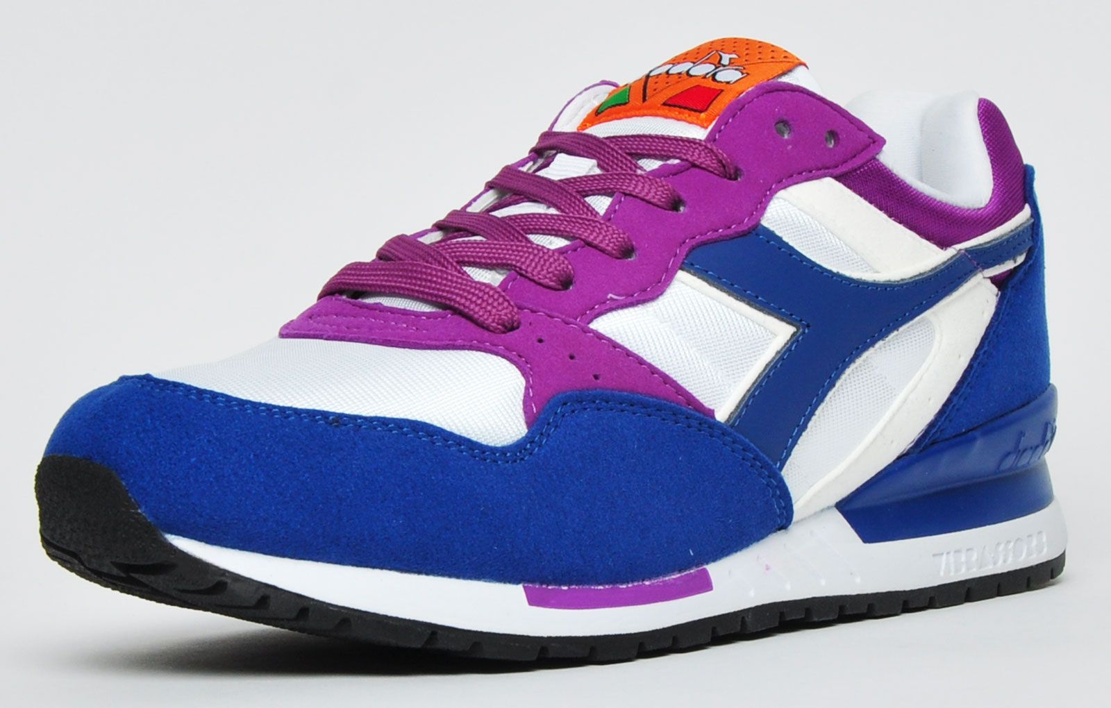diadora intrepid nyl