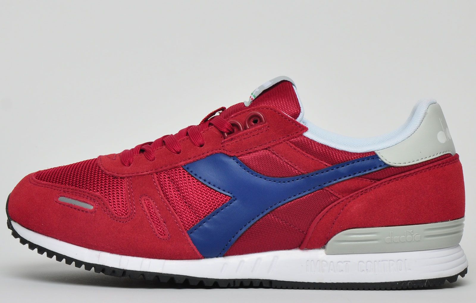 diadora titan leather