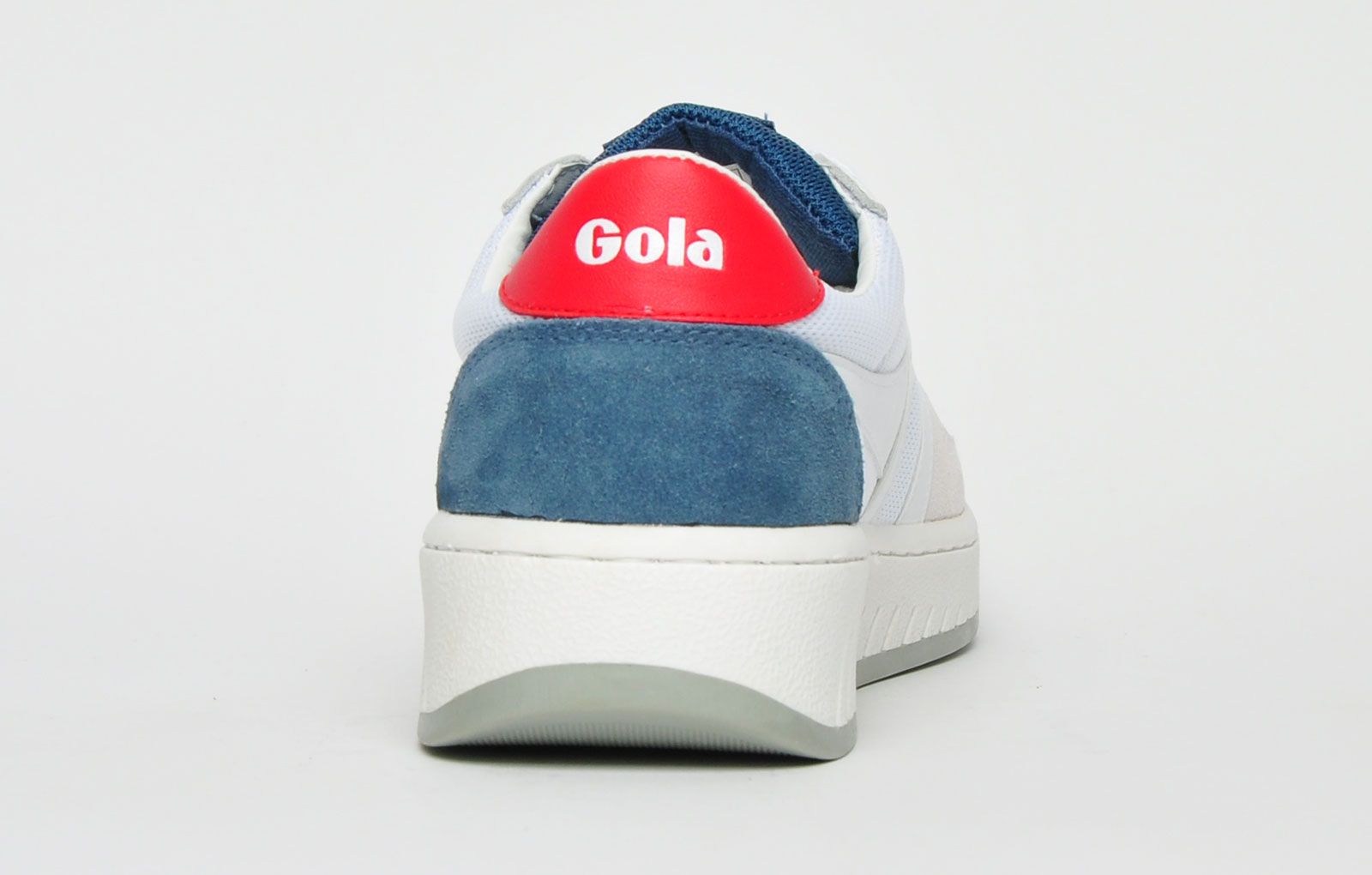 This Gola Classics Grandslam is an on-trend silhouette paying homage to Gola’s British roots taking the classic court design and adding mesh panels with a contrasting vintage styled outsole giving a fresh and modern look that you’d expect from Gola. <p>Iconic Gola signature details finish these Grandslam trainers in style.</p> <p>- Textile/ leather upper</p> <p>- On-trend retro styling</p> <p>- Secure lace up system</p> <p>- Vintage styled outsole</p> <p>- Gola Classics branding throughout</p>