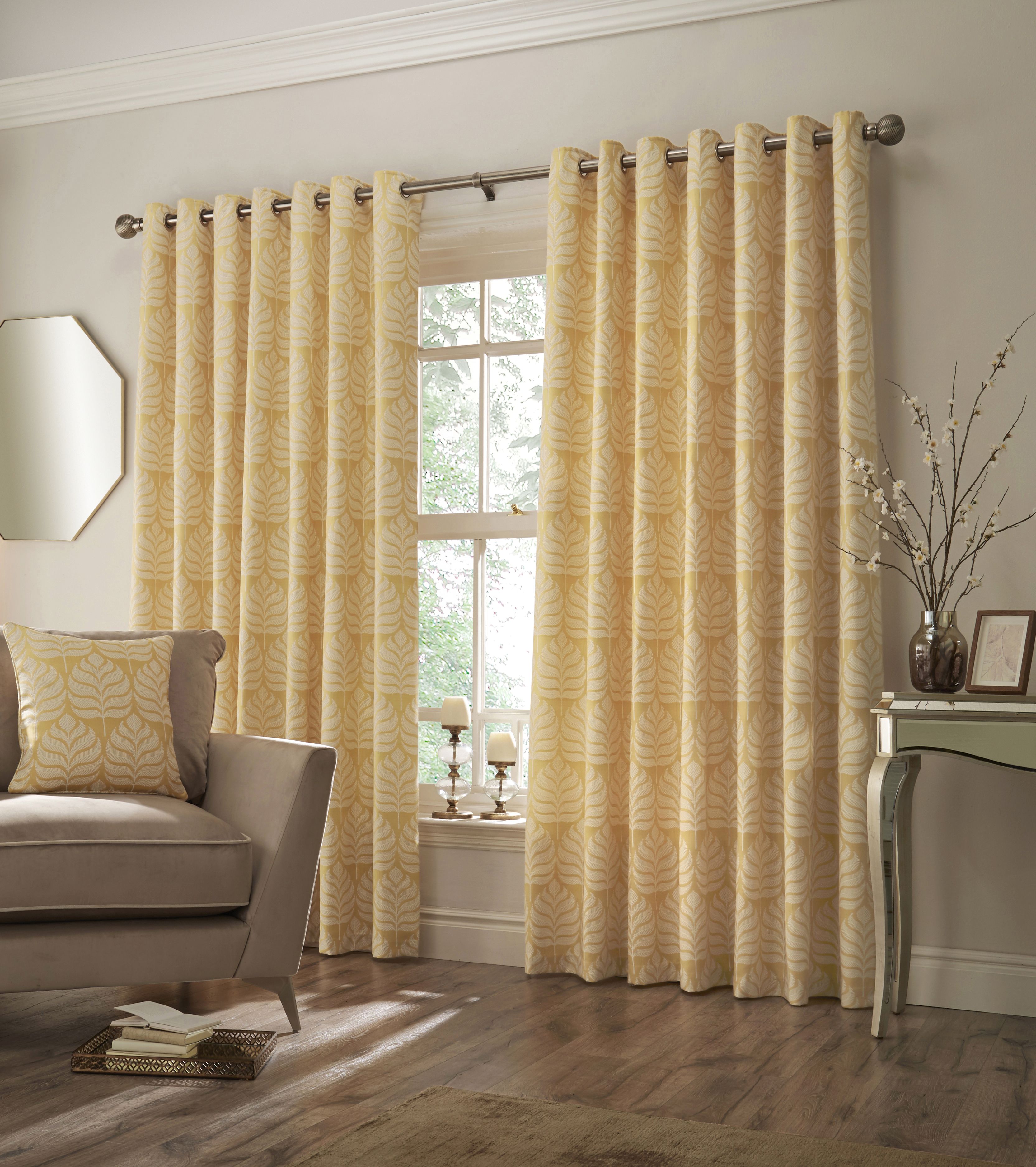 The Horto is sure to add a fresh, spring-like feel to any interior; with three tranquil colours and a luxurious jacquard botanical design. This curtain set is bound to get some attention!