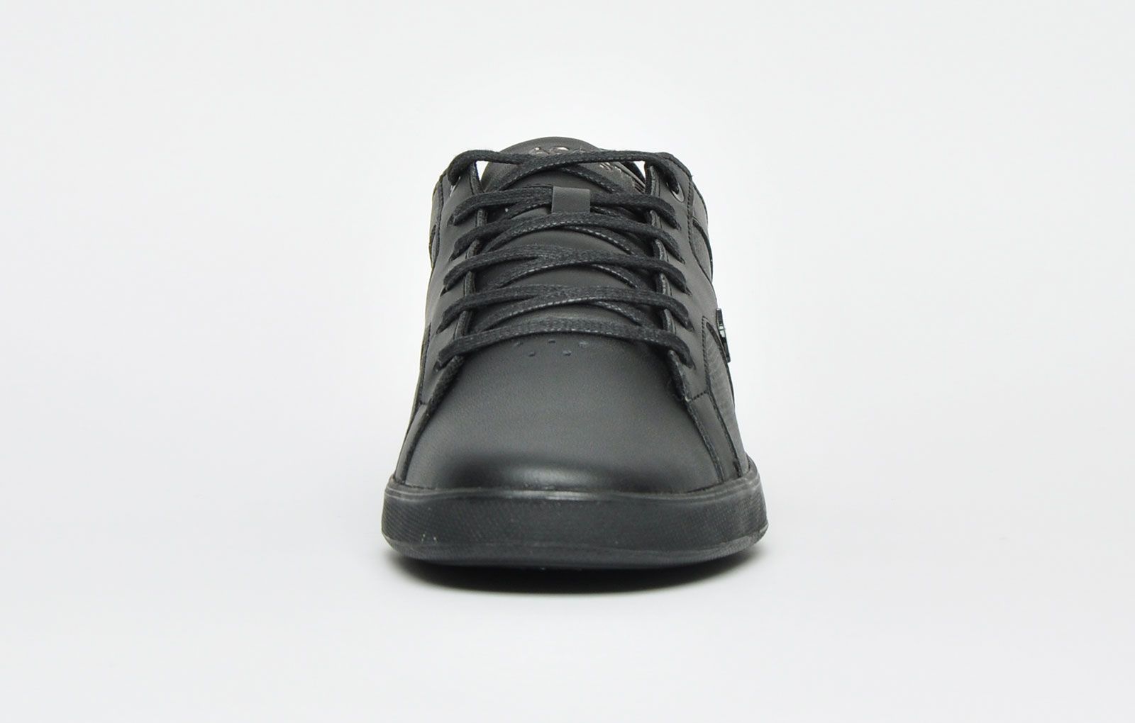 A must for any footwear connoisseur’s wardrobe the Lacoste Novas trainer features a premium leather upper with contrast technical panels to the side and the Lacoste Croc adding a contemporary luxury twist to a men’s designer trainer that boasts classic heritage design. <p class=