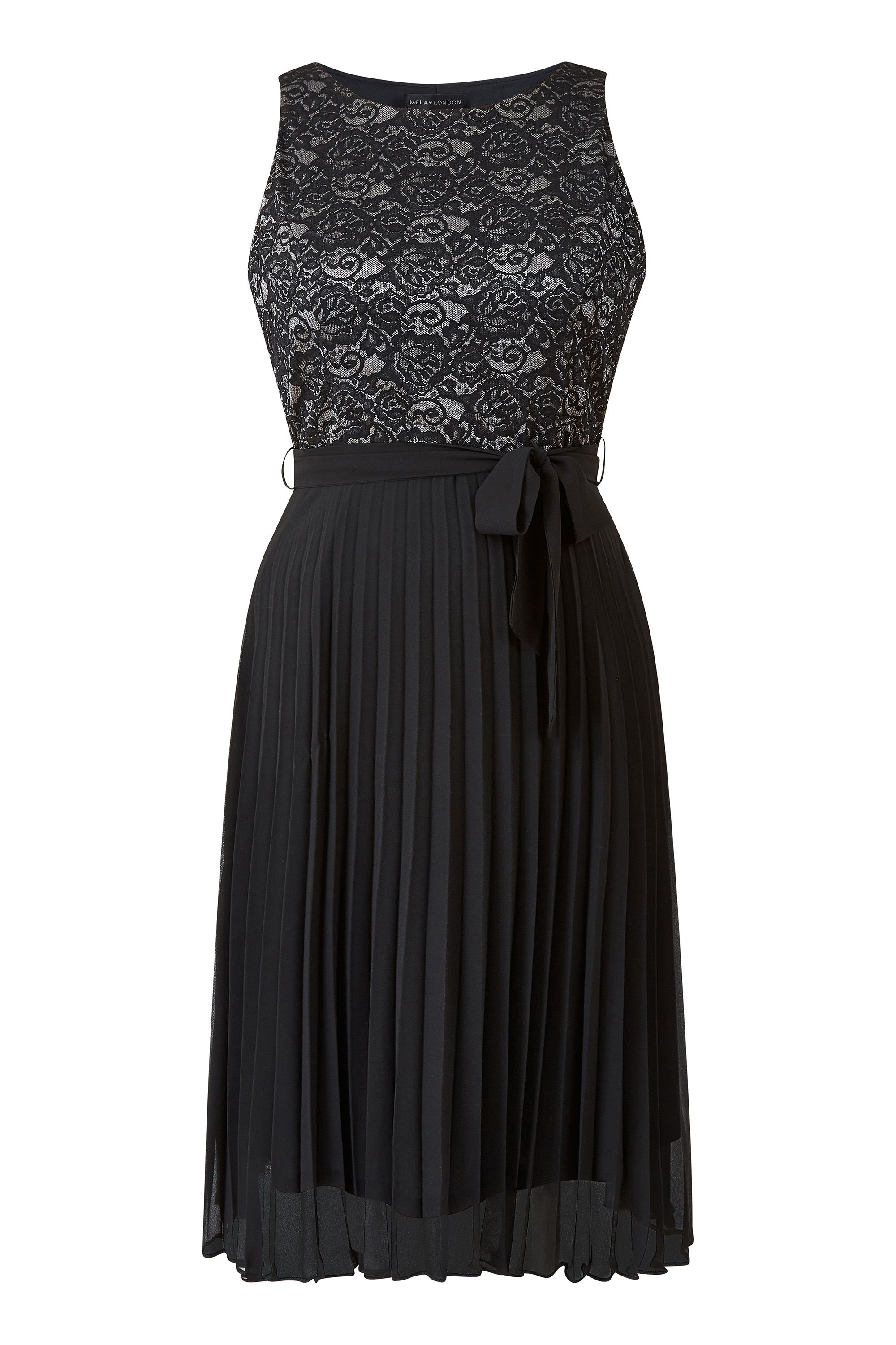 An instant contender for your weekend look, our Mela Plus Size Lace Skater Dress is a cut above the rest. Featuring a classic fit and flare shape, it's designed with a lace bodice and a woven skirt. The tailored waist enhances your curves, highlighted by the tie. Accessorize with heels for evenings.