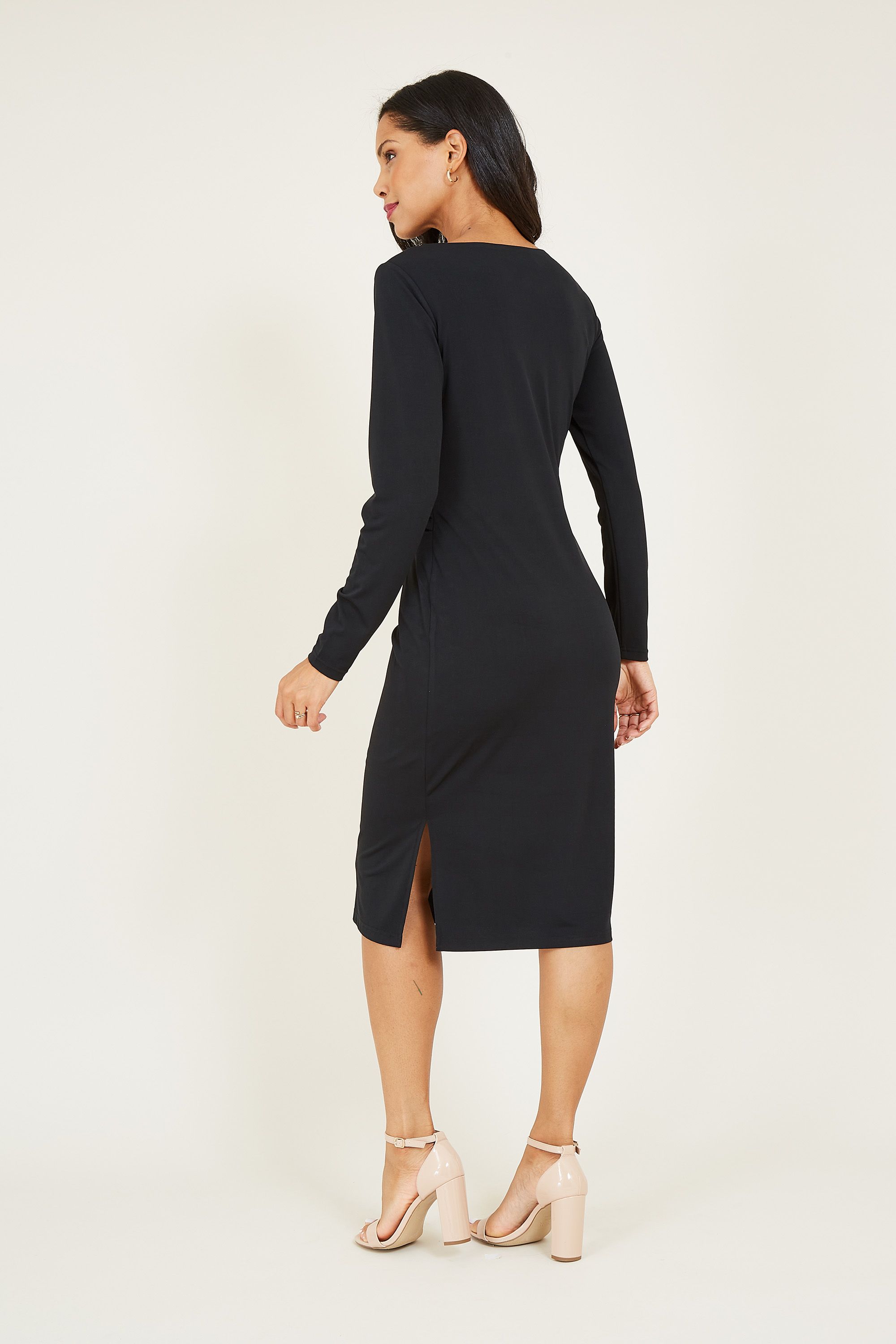 Achieve total elegance when you wear our Mela Buckle Bodycon Dress. In a form-fitting shape that sits below the knee, it's crafted from soft-touch fabric to keep you comfortable all night long. The ruched waistline is enhanced by a faux-pearl buckle, whilst the long sleeves and a high neckline balance your profile. When styling, consider heels and a clutch bag.