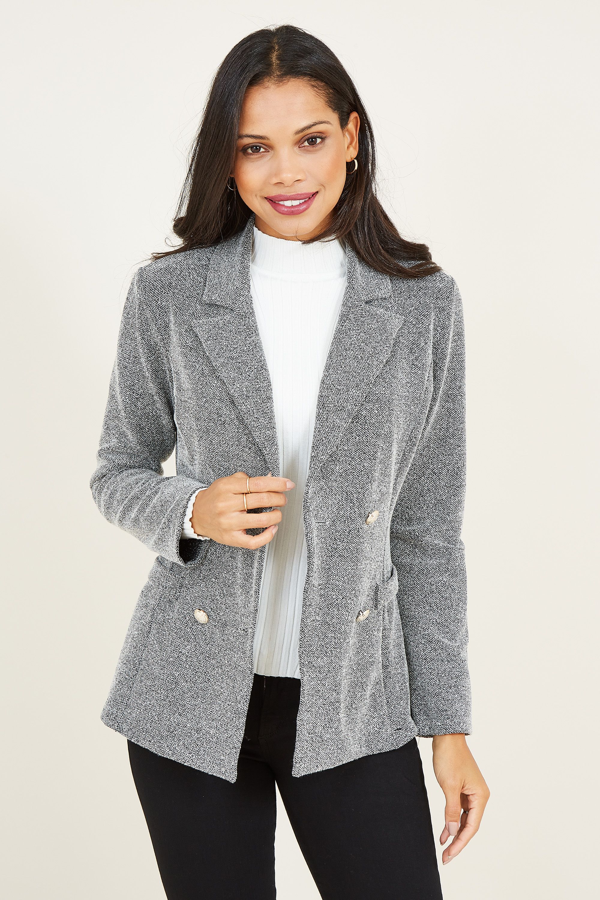 Smarten up your outerwear with this Mela Button Blazer. Featuring a classic shape with long sleeves and a semi-fitted cut, it's styled with a double-breasted front. With pockets on the side for a practical edge, wear over a pair of jeans and a shirt for a work-to-weekend-win.
