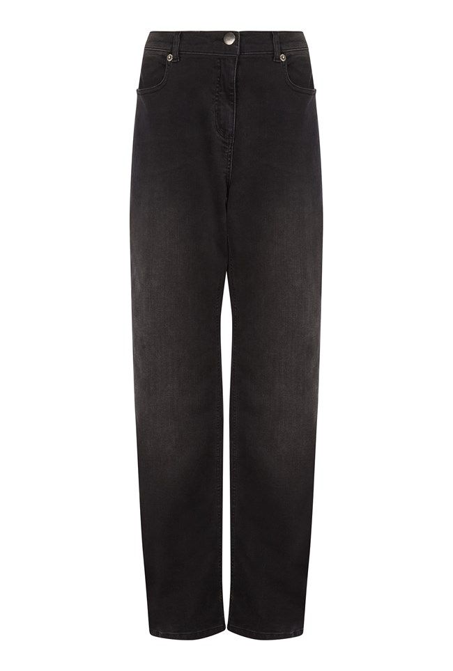 Simple, stylish straight-cut jeans with front pockets and a front zip fastening. We’ve added a subtle wash detail on the front and back to give these jeans their own personality.