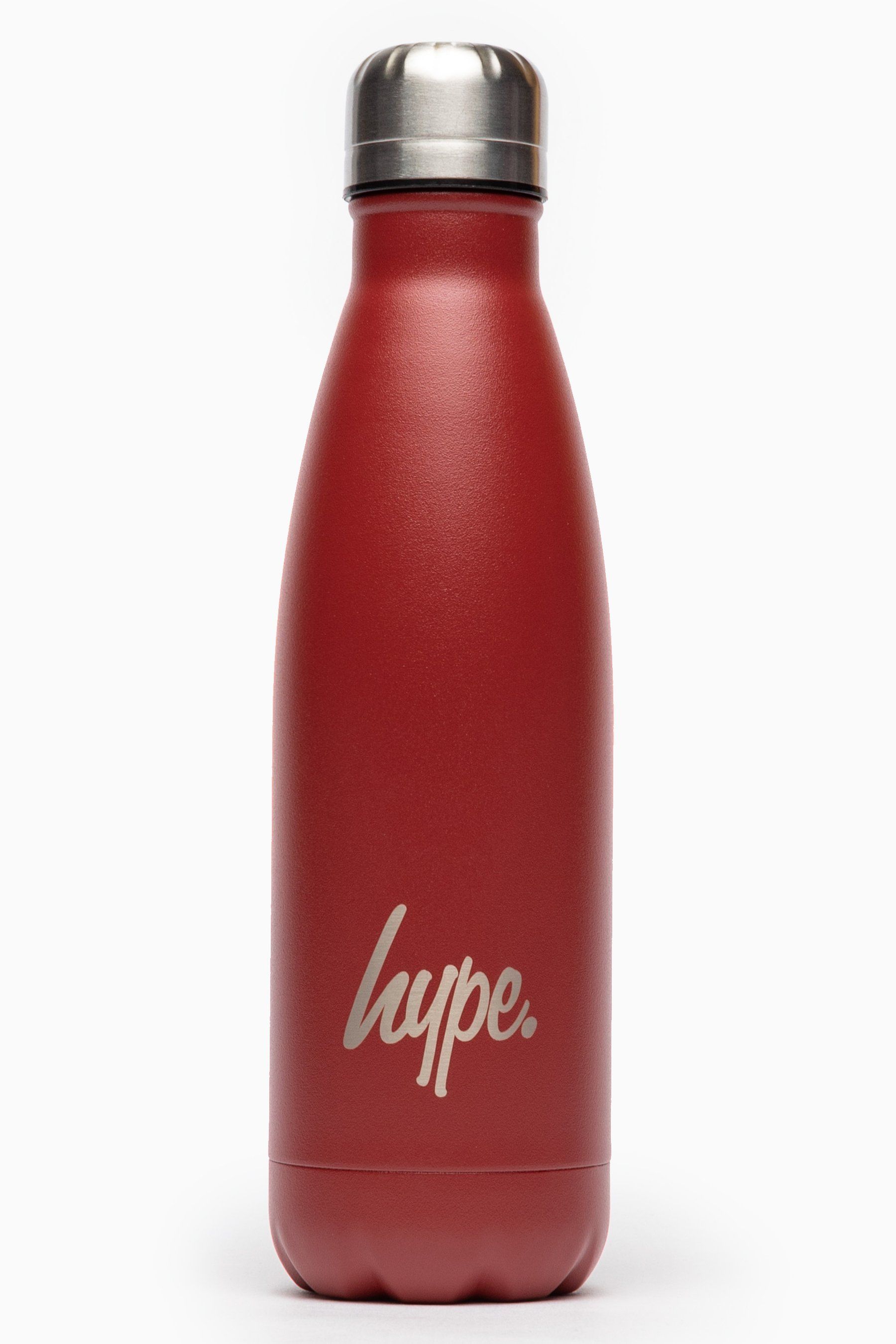 Keeping you hydrated, in style. Meet the HYPE. red powder coated bottle, perfect for when you're on the go. Designed in Aluminium to ensure your water stays ice-cold and for chillier days, keeping your oat milk latte warm for longer. Why not grab one of our lunch bags or backpacks with a bottle holder to complete the look, we suggest grabbing the matching set.