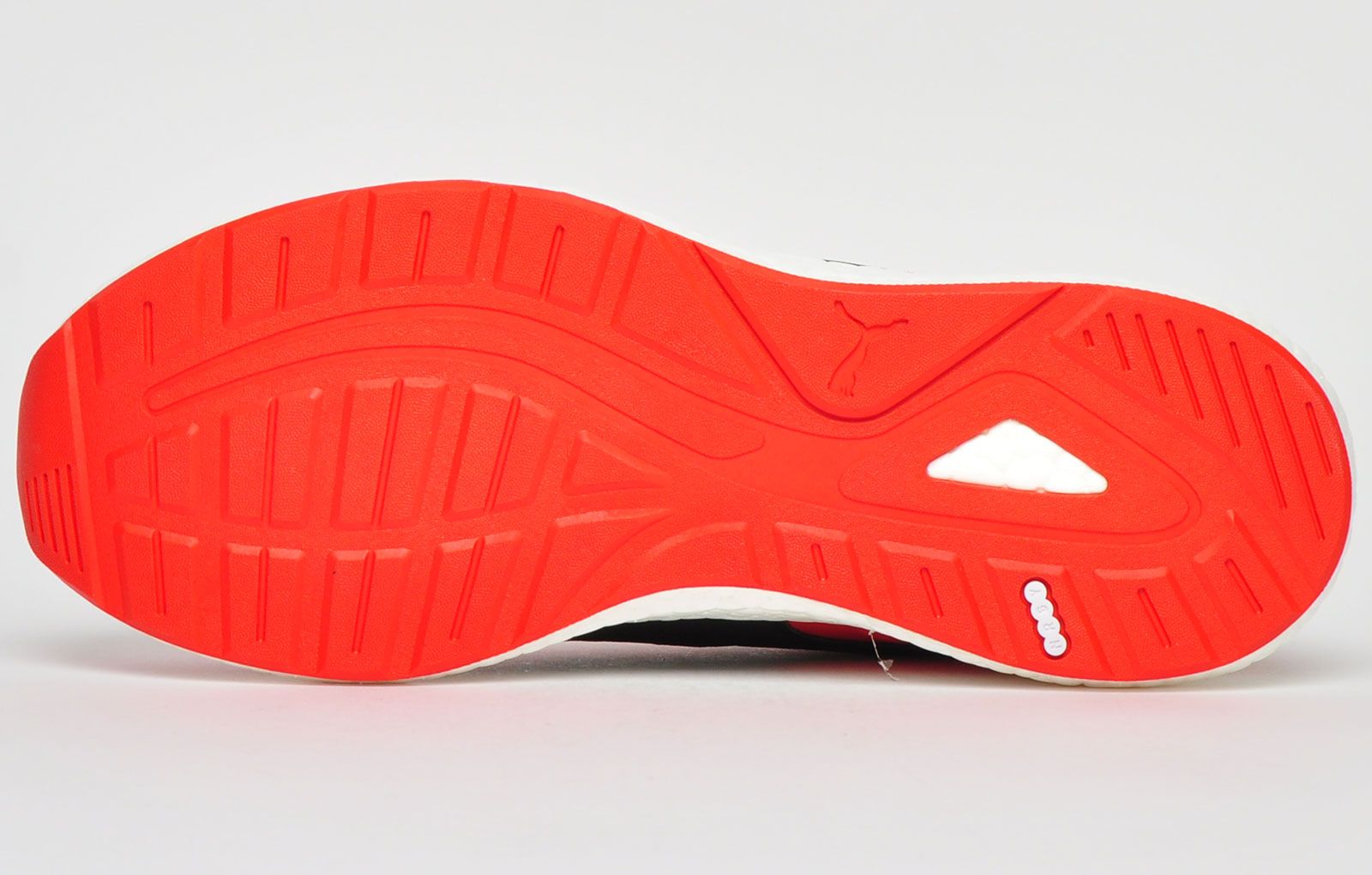 <p>The NRGY Neko Turbo Everfit combines performance and style featuring supportive breathable textile uppers with synthetic overlays that provide protection and structural support for optimal fit while you run or hit the gym.</p> <p>Additional comfort is provided with the PU SoftFoam+ sockliner to give you a premium ride as well as an NRGY Foam midsole enhancing the shoe’s rebound properties increasing the runner’s performance.</p> <p>A padded heel collar complements the shoe to deliver a more convenient, and optimal step-in comfort finished with a full-length durable carbon rubber outsole to provide traction and grip on varied surfaces.</p> <p>- Textile mesh upper</p> <p>- Everfit lace-through caging provides added midfoot support</p> <p>- SoftFoam+ sockliner</p> <p>- NRGY Foam bounce back midsole</p> <p>- Full-length durable carbon rubber outsole</p> <p>- Padded collar with heel tab</p> <p>- Puma branding throughout</p>