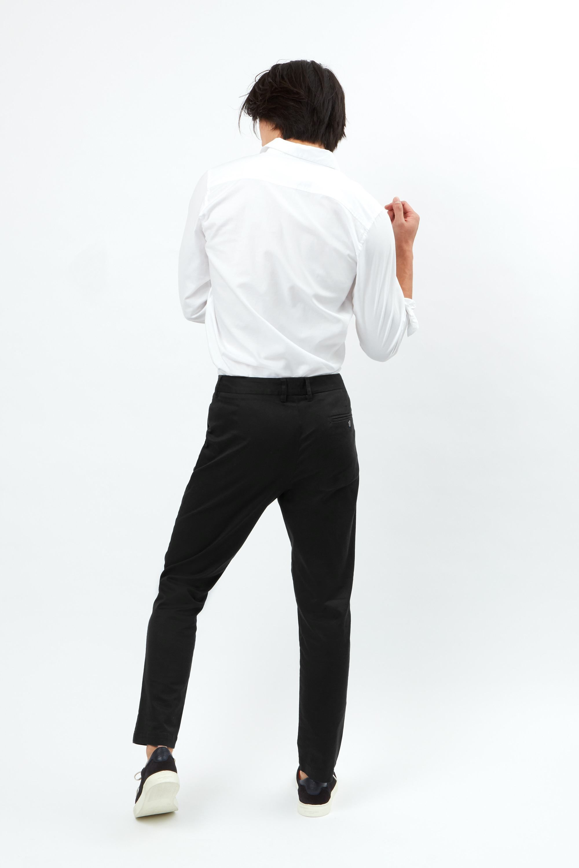 Cotton Stretch Chino
RJL0009
Medium fit chinos in stretch Bodyfit cotton and Spandex twill. 
KEY: Durable, Stretch, Utility.
DETAIL: Flat front, zip fly, button fastening, belt loops, two front pockets, ticket pocket, one button back pocket, locker loop. 
FABRICATION: 97% cotton 3% Spandex Bodyfit twill 
 