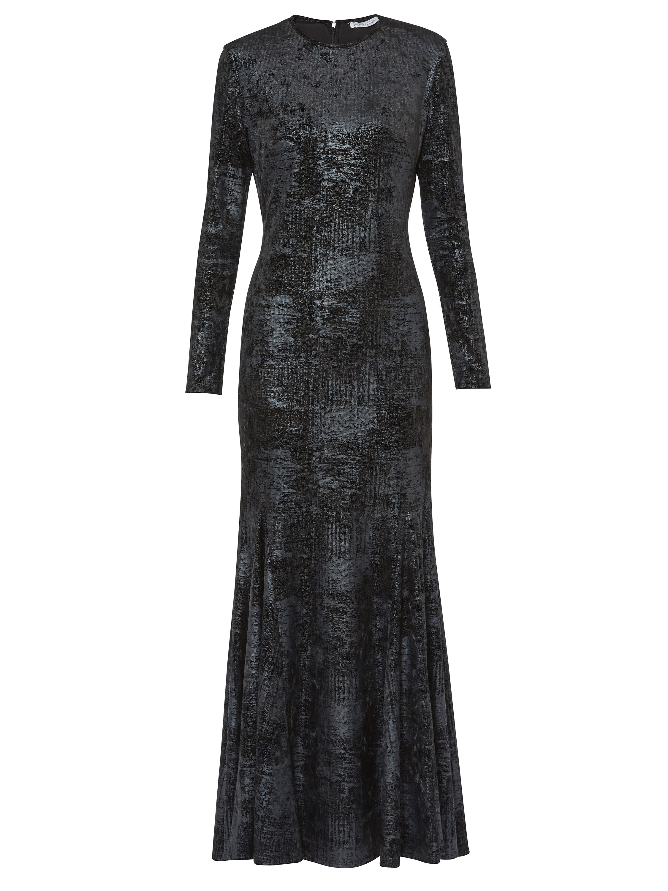 Feel classy in this elegant check velvet dress by Gina Bacconi. A sophisticated maxi dress constructed from patterned crushed velvet, this dress is perfect for a party or special occasion. A flared hem and a fitted waist makes for a flattering silhouette. With a round neck and long sleeves to complete this piece. This dress is fastened with a concealed zip and hook and eye detail.