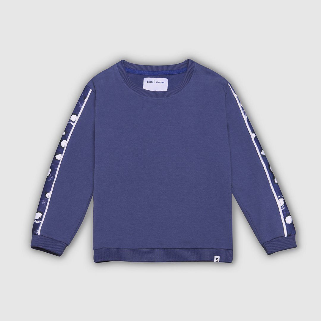 Classic crew neck sweatshirt in cobalt blue featuring our bespoke painted dot print as a subtle panel detail down the sides. Finished with ribbed trims at neck, cuff and hem with comfy brushed fleece interior. 