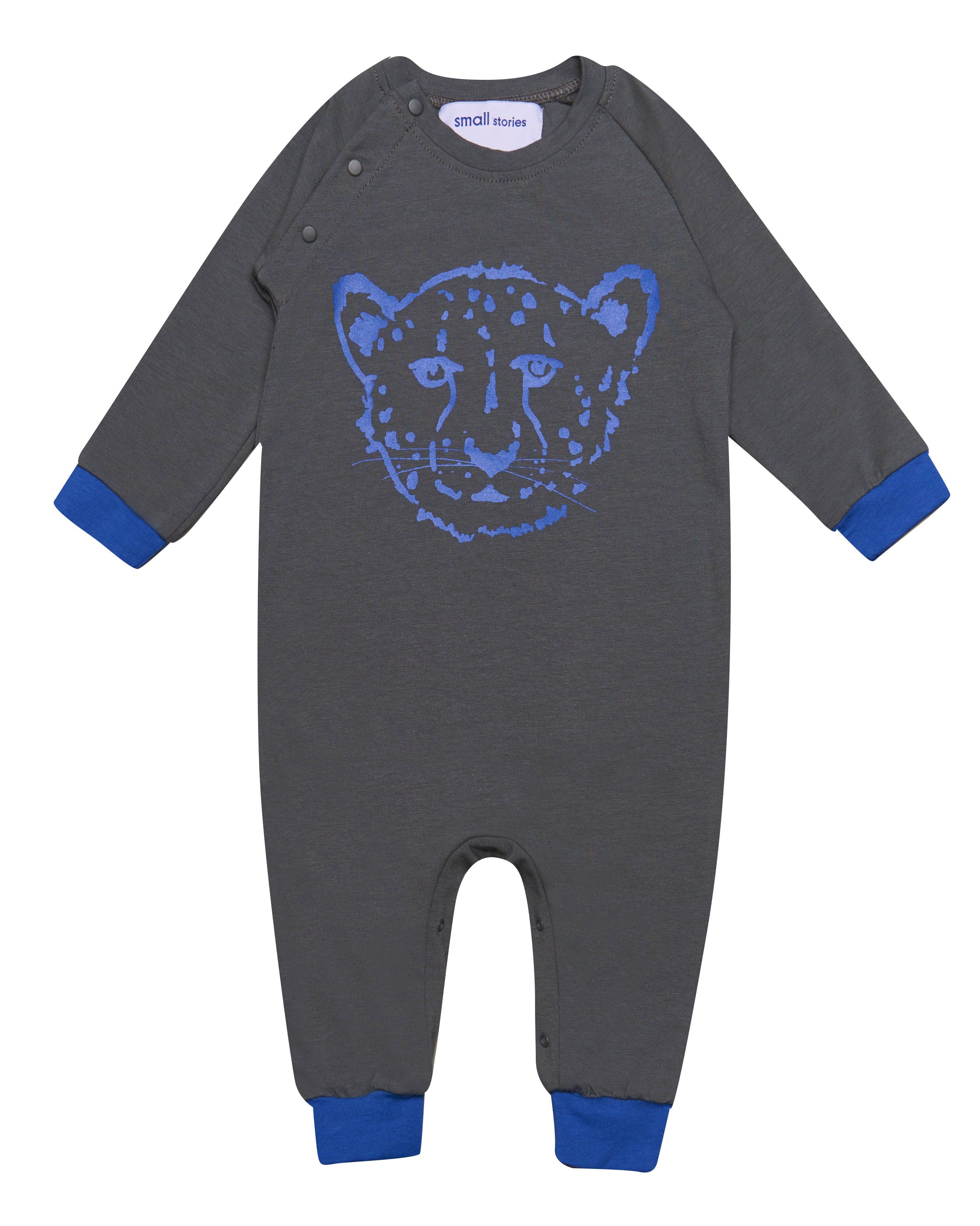 Super soft stretchy grey cotton baby romper with our bespoke painted cheetah print in blue. Made from plush cotton to ensure the softest material is against your little one’s skin. Press stud opening at neck and crotch for ease of dressing. 