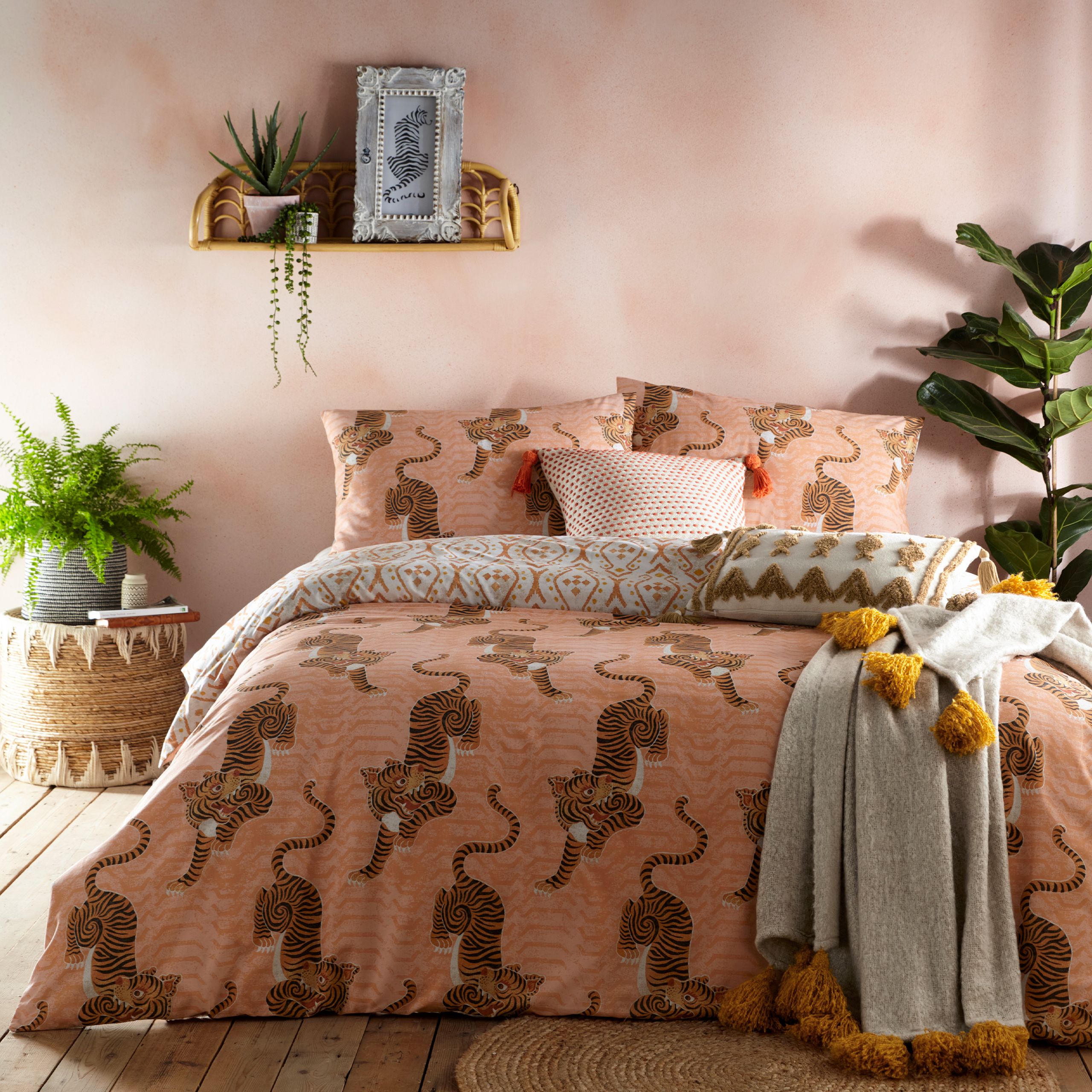 Add instant personality into your bedroom with this showstopping Tibetan Tiger bedding, featuring tribal-inspired prints and crawling tigers. Fully reversible design, so you can switch the look when you need to.