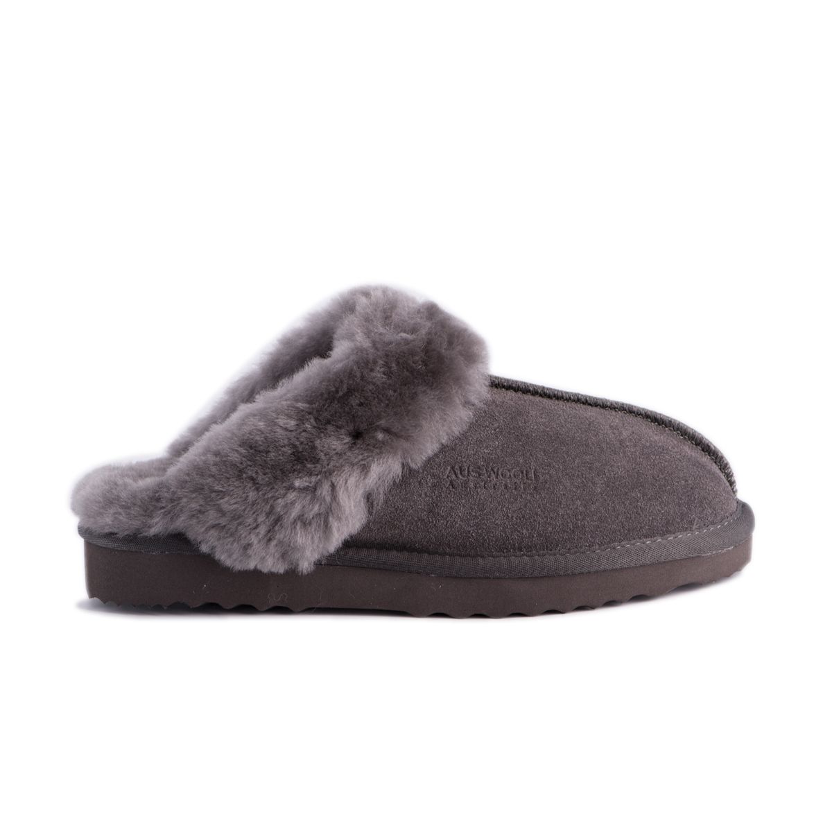 DETAILS





Cosy and snug, easy slip-on slipper

Soft premium genuine Australian Sheepskin wool lining
Full premium leather Suede upper with Australian sheepskin insole
Sustainably sourced and eco-friendly processed
Unisex sheepskin slipper - can be worn day and night
Soft EVA outsole - extra cushioning and lightweight
Firm wool pelt for superior warmth
100% brand new and high quality, comes in a branded box, suitable for gift