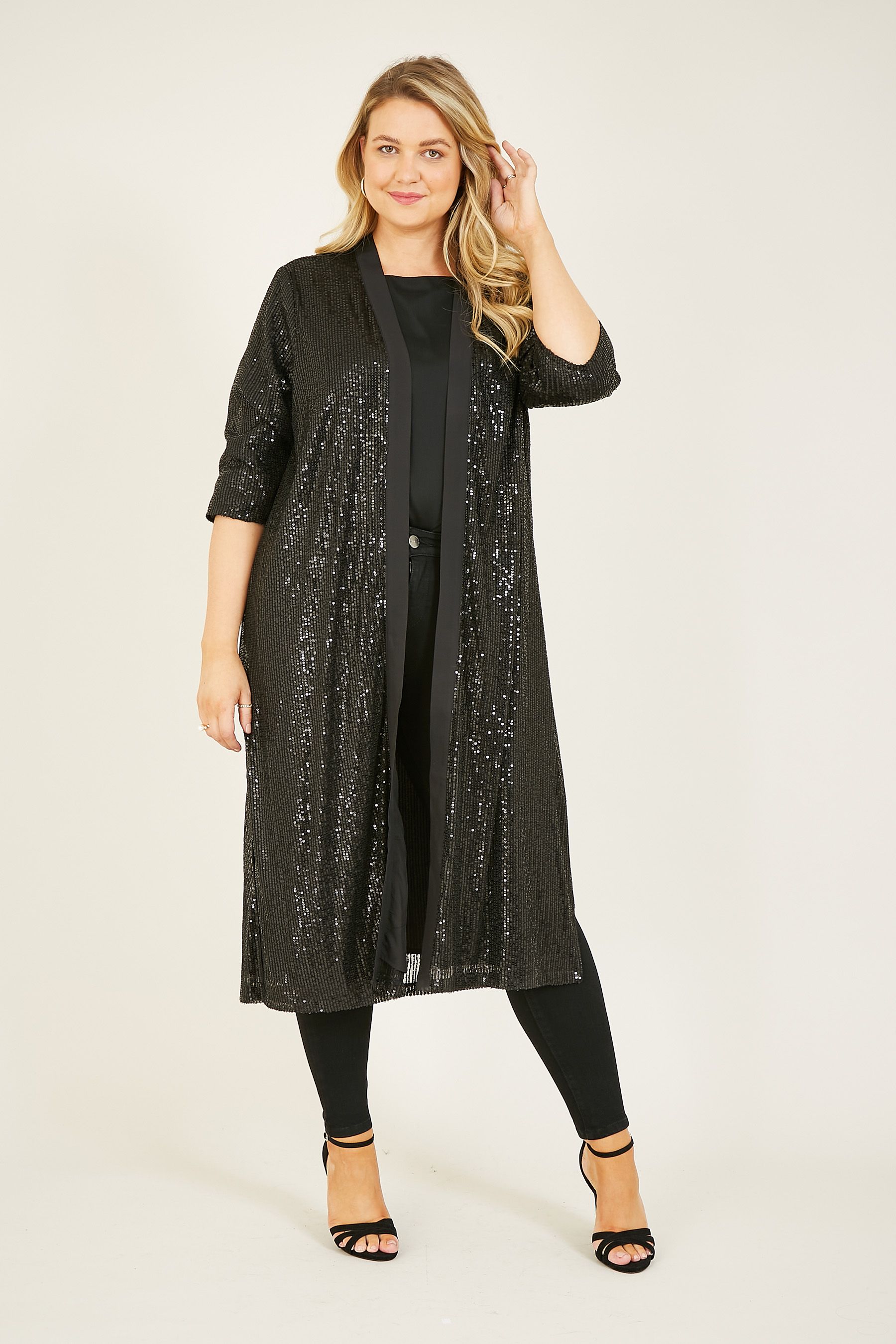 Yumi Curves Black Sequin Kimono