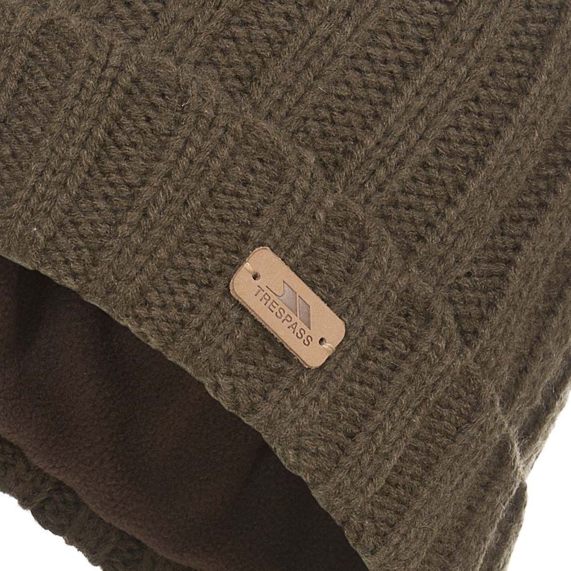 Outer: 100% Acrylic, Lining: 100% Polyester Anti Pil Fleece. Round off your look and shield yourself against the chill with the Thorns mens knitted beanie hat. Fully fleece lined.