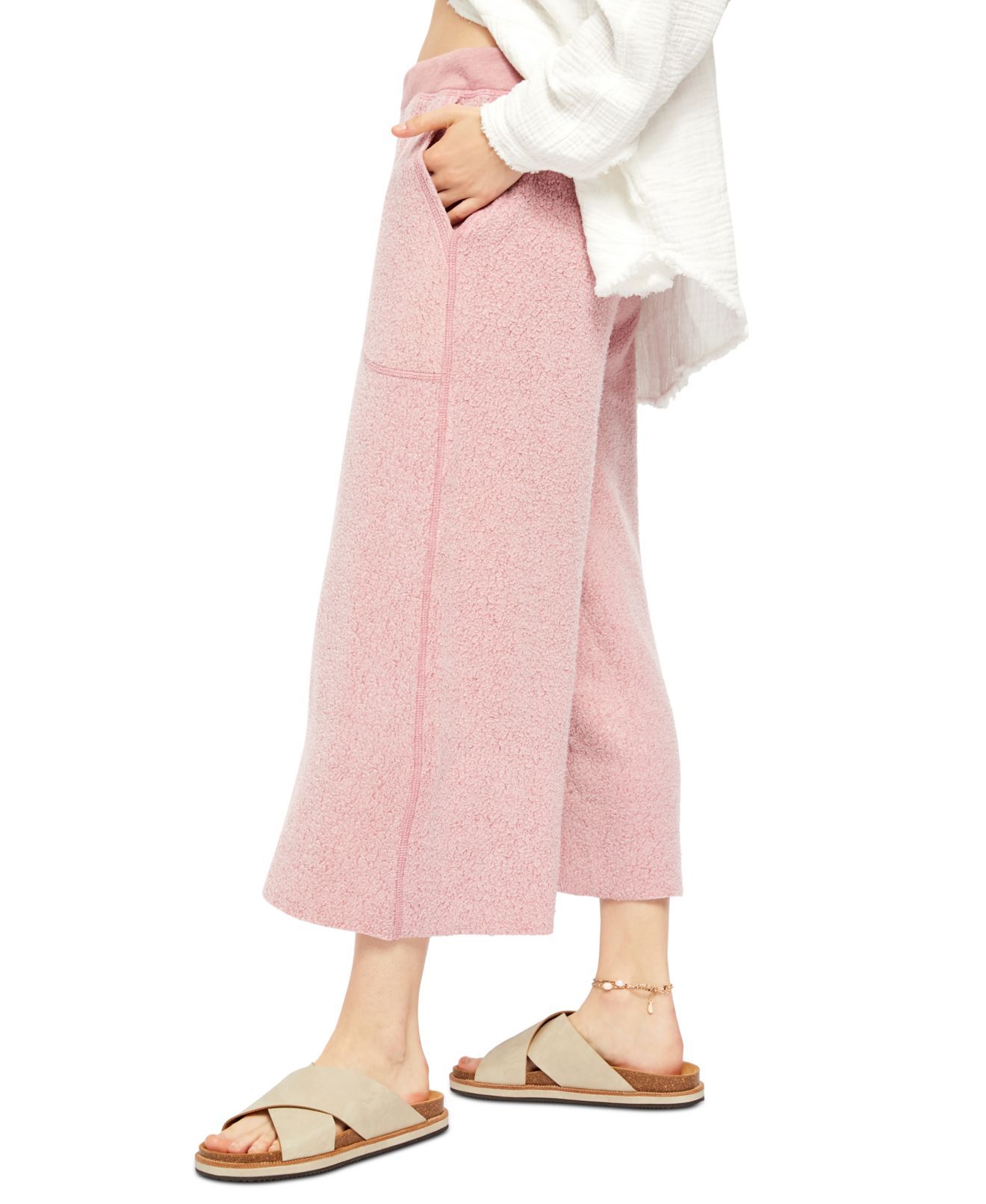 Color: Pinks Size Type: Regular Bottoms Size (Women's): M Height Type: regular Type: Pants Style: Sweatpants Occasion: Casual Rise: Mid Inseam: 22 Material: Polyester Stretch: YES