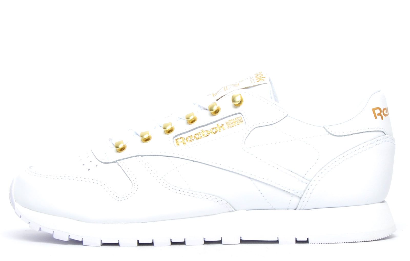 Born from a classic Reebok 80s inspired running shoe, these Reebok Classic Leather trainers offer a premium leather upper fused with a soft padded collar and tongue allowing you to be chic and stylish with this iconic silhouette. Completed with an EVA shock absorbing midsole and high abrasion rubber outsole, delivering supreme security and comfort for your feet all day long.
 - Premium leather upper
 - Unique loop lacing system
 - Soft padded insole
 - EVA shock absorbing midsole
 - Padded tongue and ankle collar
 - Durable grippy outsole
 - Reebok Classic branding throughout