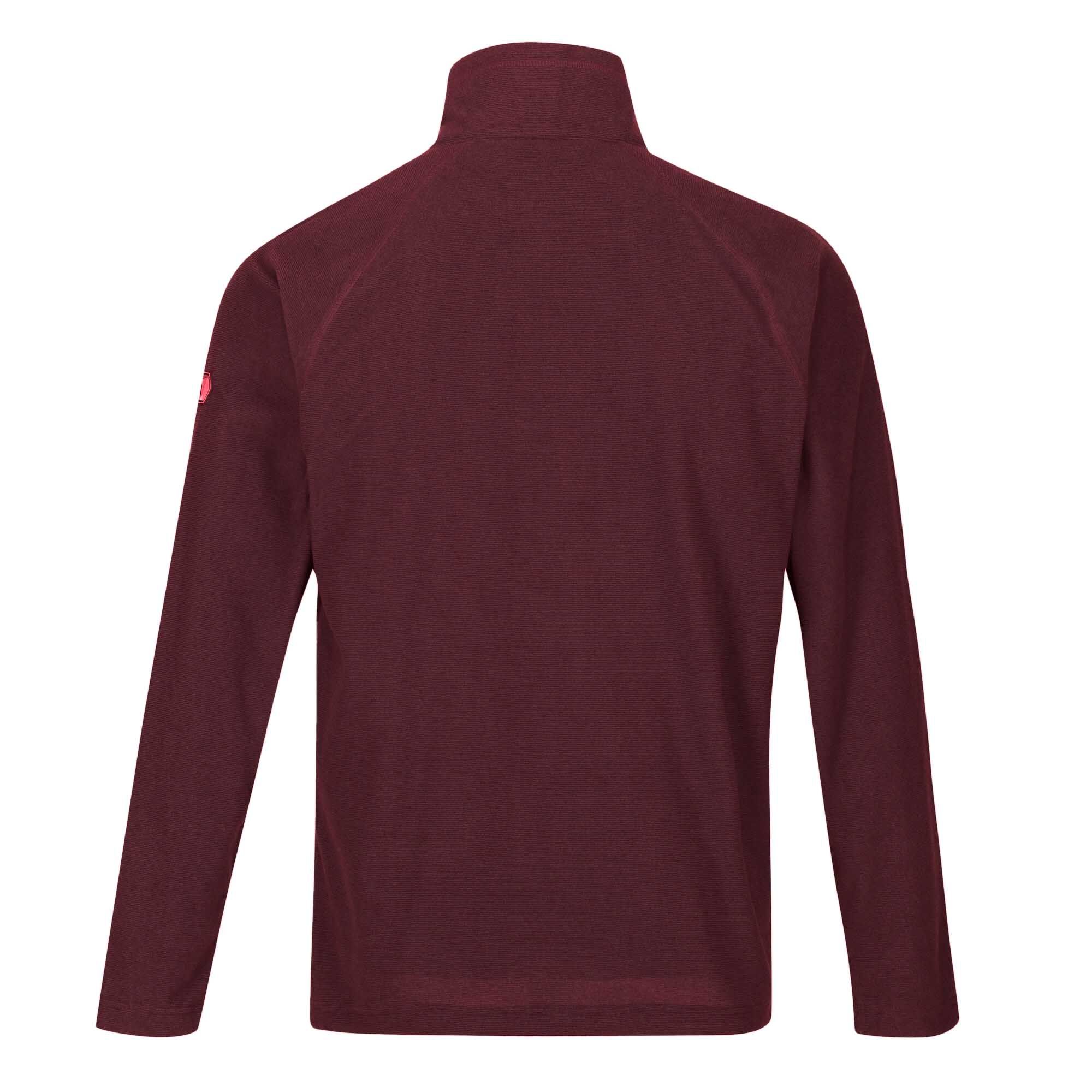 Mens half zip fleece top. Soft brushed back fabric. Regland sleeve design ensures mobility, while the funnel neck with a deep venting zip gives a snug fit. Fabric: 100% Polyester. Machine washable at 30c. Regatta Mens sizing (chest approx): XS (35-36in/89-91.5cm), S (37-38in/94-96.5cm), M (39-40in/99-101.5cm), L (41-42in/104-106.5cm), XL (43-44in/109-112cm), XXL (46-48in/117-122cm), XXXL (49-51in/124.5-129.5cm), XXXXL (52-54in/132-137cm), XXXXXL (55-57in/140-145cm).