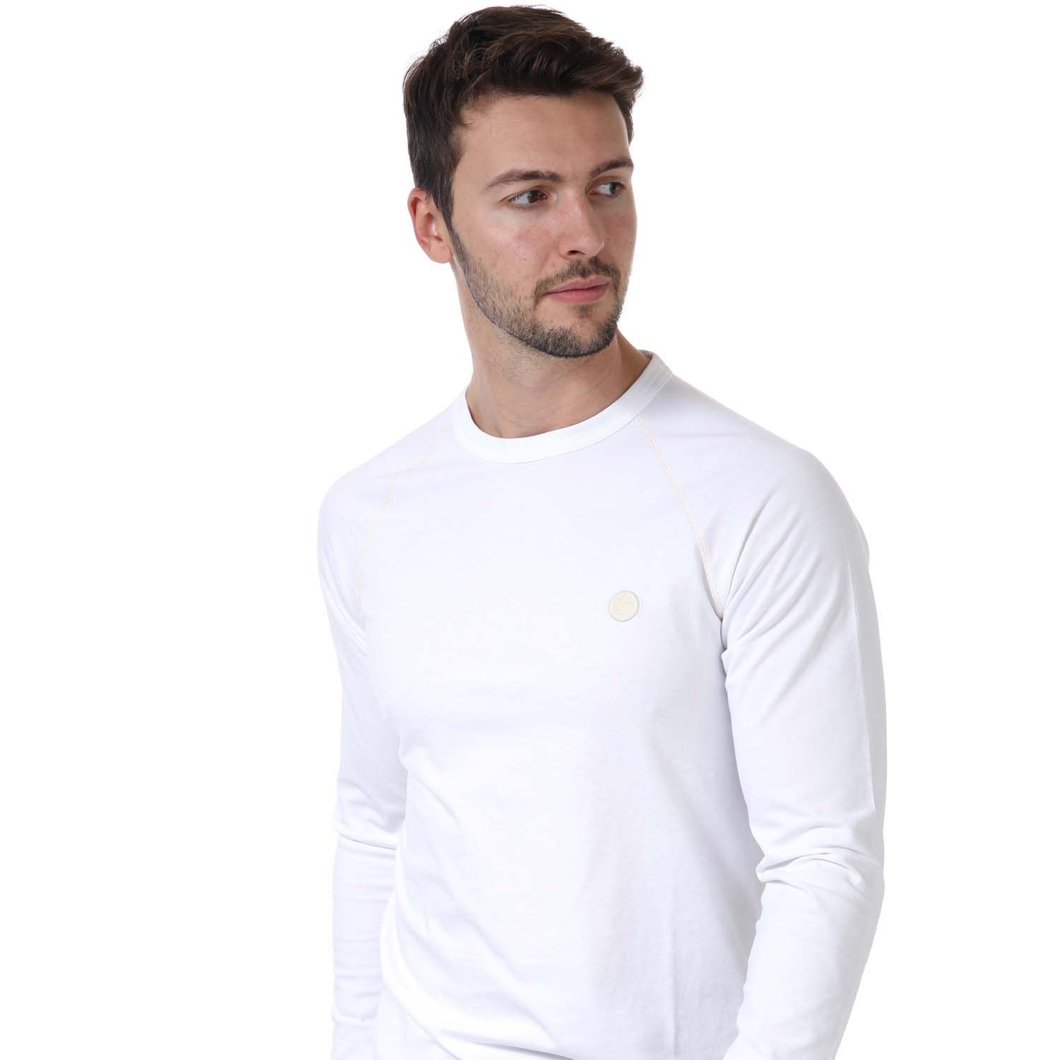 Mens Pretty Green Canis Raglan Long Sleeve T- Shirt in white.- Classic crew neck.- Long sleeves.- Pretty Green logo embroidered at the chest.- Pure cotton jersey.- Slim fit.- 100% Organic Cotton. Machine washable.- Ref: G21Q3MUJER906W