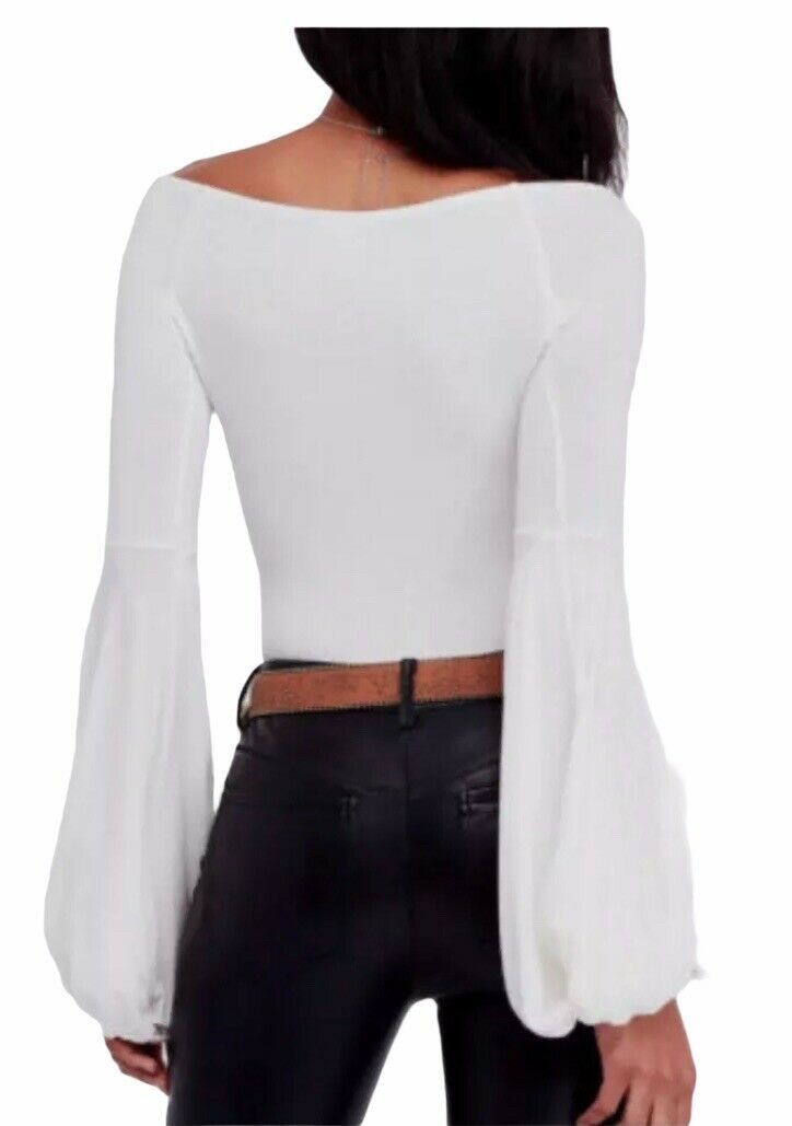 Color: Whites Size Type: Regular Size (Women's): XS Sleeve Length: Long Sleeve Type: Blouse Style: Blouse Neckline: Off the Shoulder Pattern: Solid Theme: Modern Material: Rayon