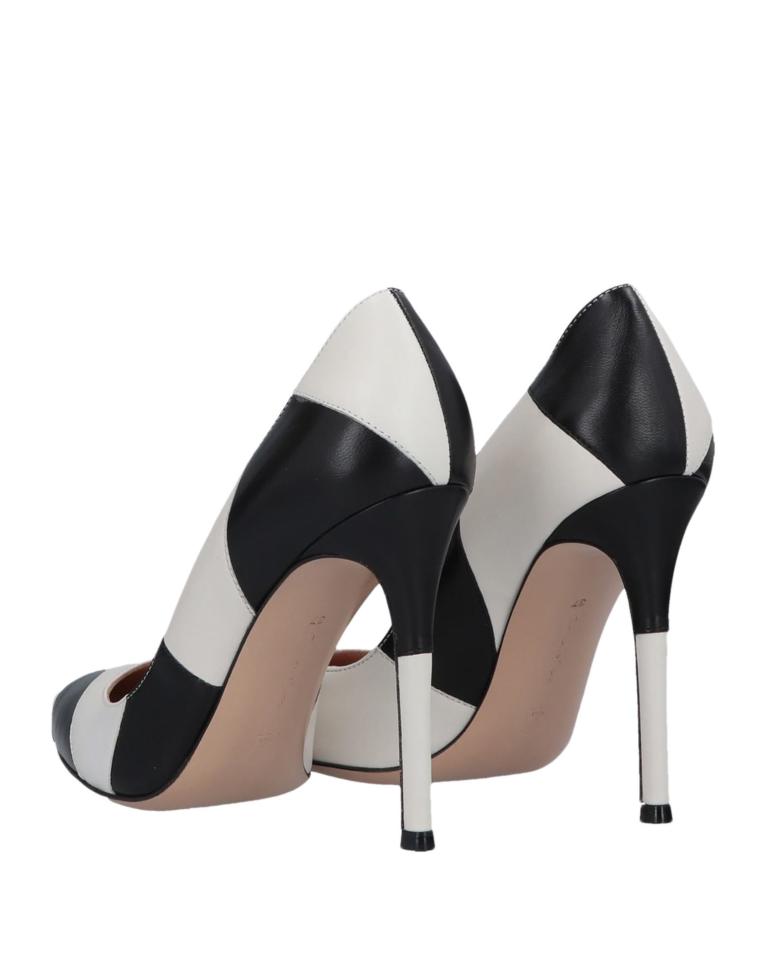 nappa leather, no appliqués, two-tone, narrow toeline, stiletto heel, covered heel, leather lining, leather sole, contains non-textile parts of animal origin