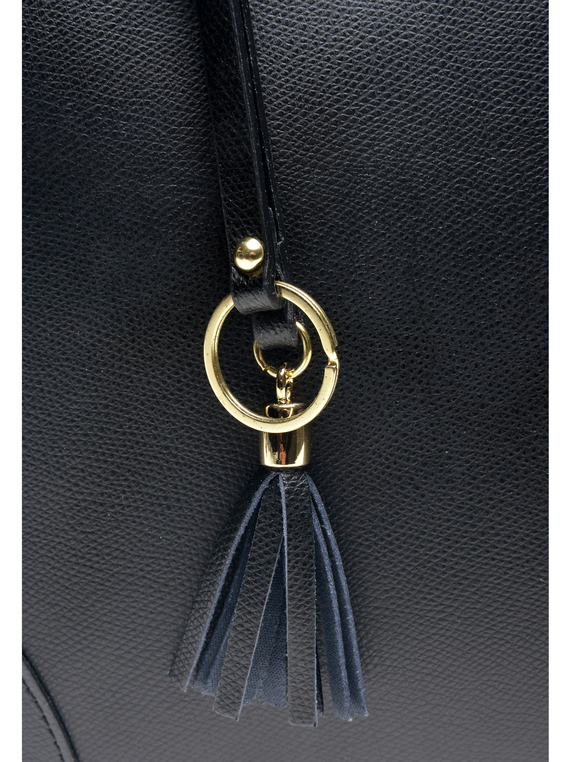 Top Handle Bag
100% cow leather
Two top handles: 36 cm 
Interior zip organizing pocket
Tassel accent on front
Detachable shoulder strap
Dimensions: 23.5x36x12 cm