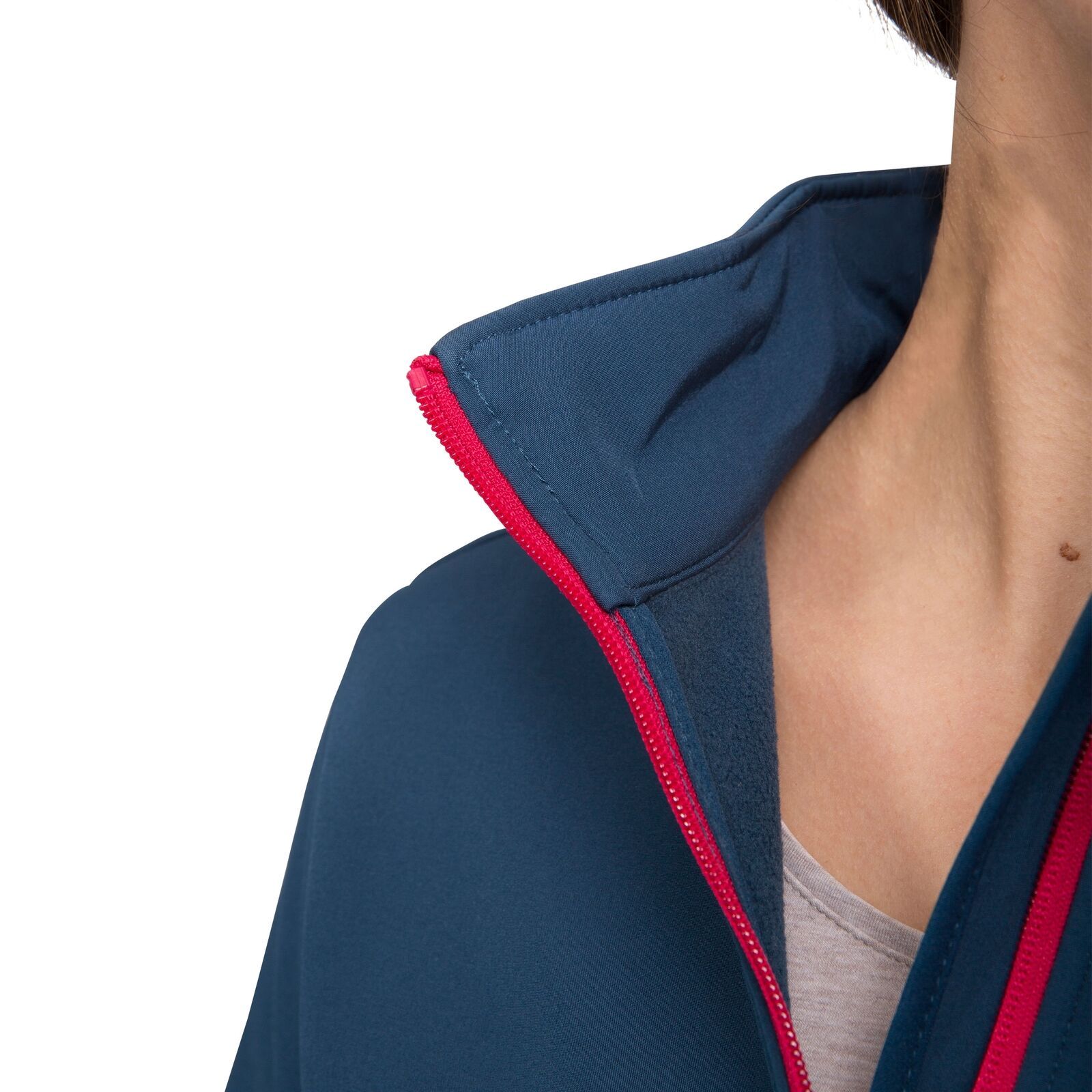 Windproof. Lightweight. 2 Zip Pockets. Drawcord at Hem. Contrast Zips. 94% Polyester, 6% Elastane. Trespass Womens Chest Sizing (approx): XS/8 - 32in/81cm, S/10 - 34in/86cm, M/12 - 36in/91.4cm, L/14 - 38in/96.5cm, XL/16 - 40in/101.5cm, XXL/18 - 42in/106.5cm.