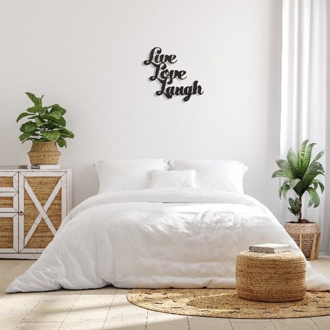 This quote-themed wall decoration is the perfect solution for decorating the walls of your home. It adds a touch of originality and colour to empty spaces, giving personality and character to the room. Thanks to its design, it is ideal for the living and sleeping areas of the house. Color: Black | Product Dimensions: W52xD0,15xH38 cm | Material: Steel | Product Weight: 0,80 Kg | Packaging Weight: 1,20 Kg | Number of Boxes: 1 | Packaging Dimensions: W53,5xD2,2xH53,5 cm