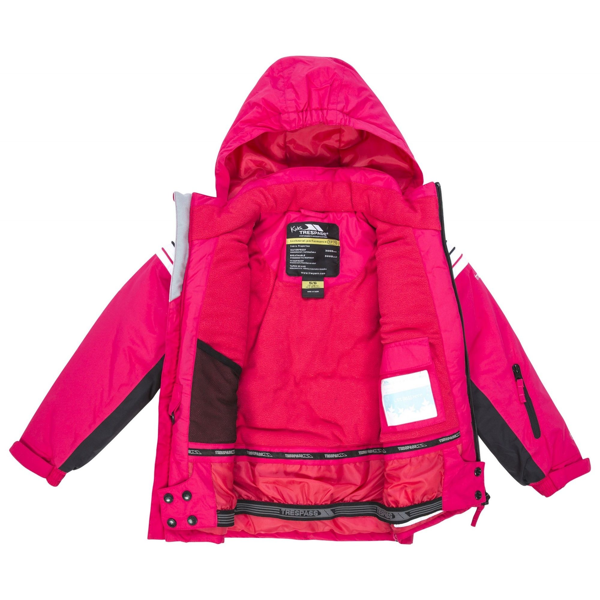 Unisex lightly padded childrens jacket, with elasticated cuffs (with hook and loop adjusters). Detachable stud off hood, inner snow break and hem draw cord. Waterproof up to 3000mm and breathable up to 3000mvp, perfect for winter. Material: Shell: 100% Polyamide PU Coating. Lining: 100% Polyester. Filling: 100% Polyester. Trespass Childrens Chest Sizing (approx): 2/3 Years - 21in/53cm, 3/4 Years - 22in/56cm, 5/6 Years - 24in/61cm, 7/8 Years - 26in/66cm, 9/10 Years - 28in/71cm, 11/12 Years - 31in/79cm.