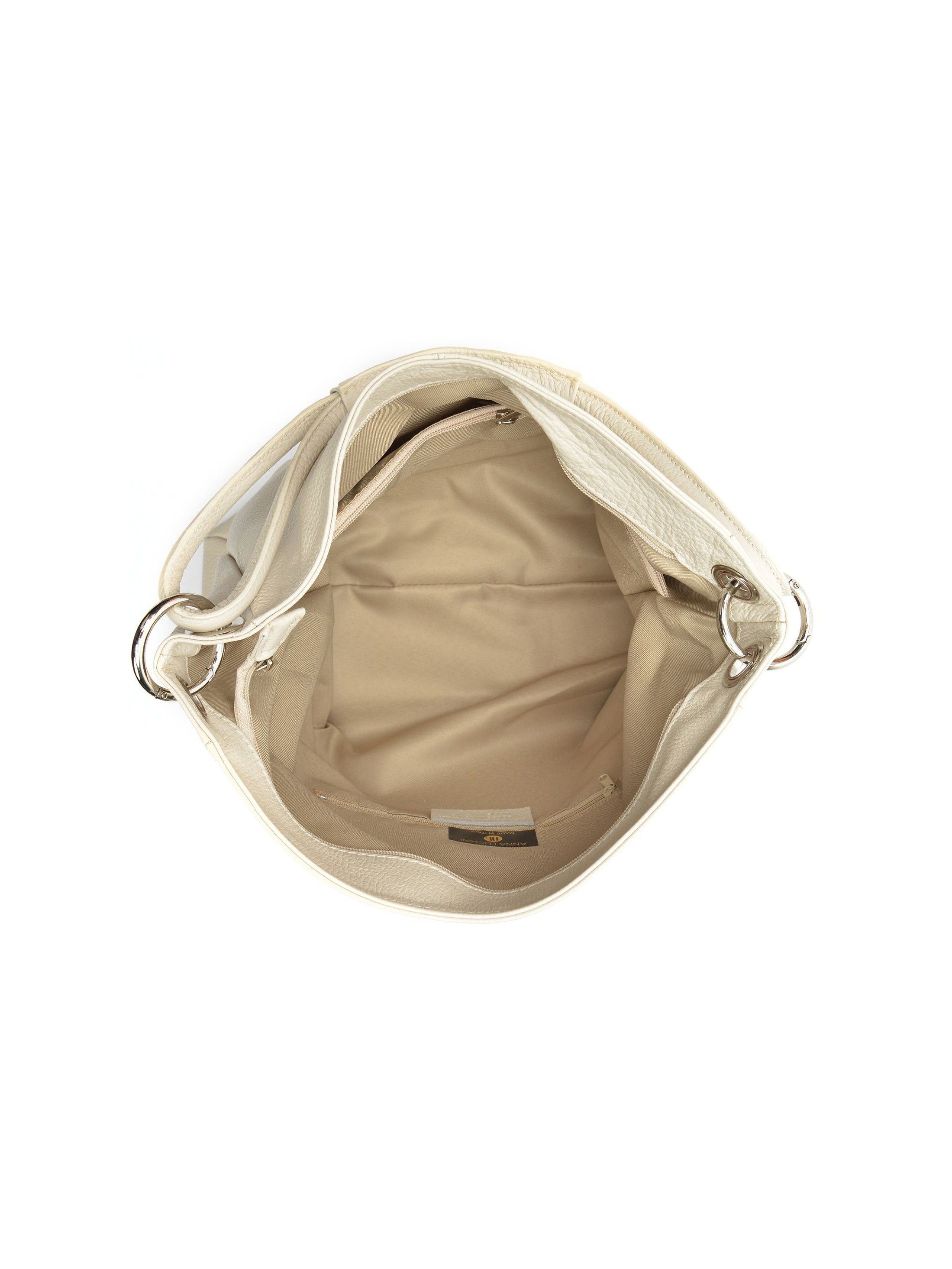 Top Handle Bag
100% cow leather
Single top handle: 50 cm 
Top zip closure
Interior organizing zip pocket
Back zip pocket
Tassel accents
Dimensions (M): 33x46x13.5 cm
