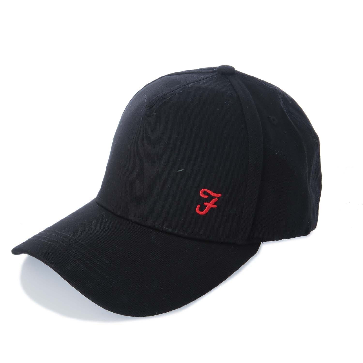 Mens Farah Monza Classic Cap in black.- Adjustable back strap.- Full crown with six panels.- Adjustable back strap.- Embroidered branding.- 100% Cotton. Machine washable.- Ref: AW21FAROP009