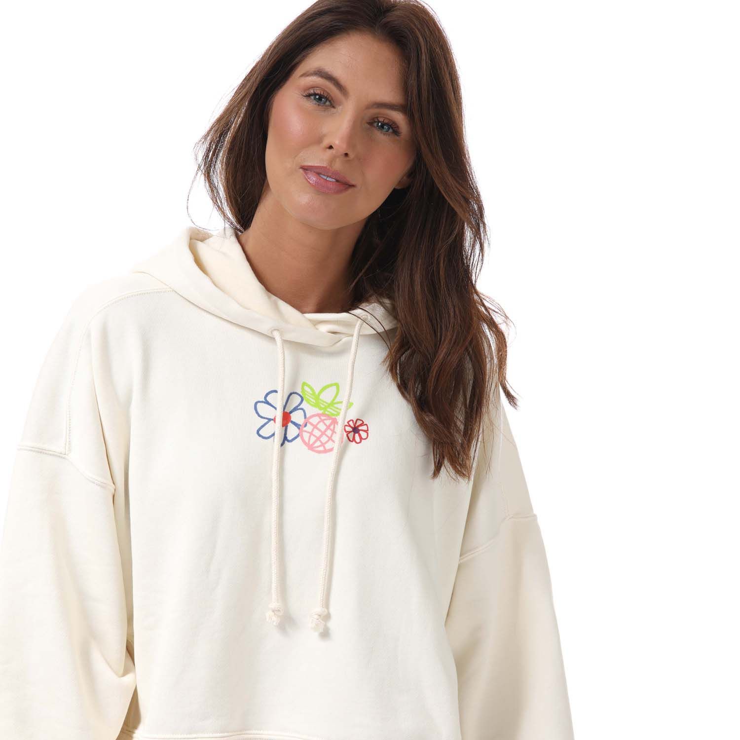 Womens adidas Originals Adicolor Essentials Hoody in natural.- Lined drawcord hood.- Drop shoulders.- Ribbed cuffs and hem.- Printed branding.- Cropped length.- Loose fit.- Main Material: 100% Organic Cotton. Hood Lining: 100% Organic Cotton. - Ref: GP3495