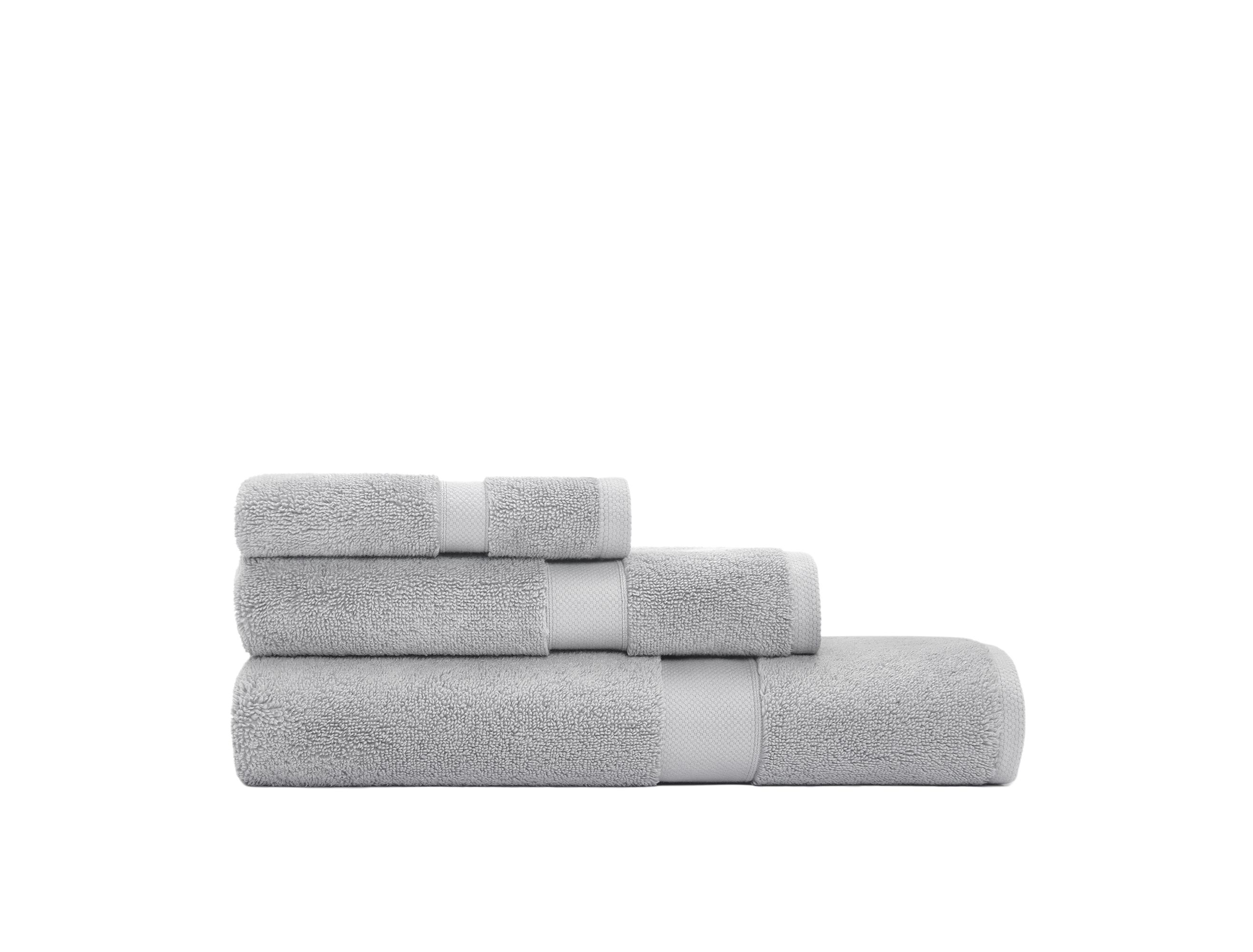 Supremely soft against the skin and equally absorbent the Tracy Towel Collection from Calvin Klein is a soothing way to begin and end the day. Made of fine 600 GSM 100% cotton these iconic towels feature the signature Calvin Klein logo and a flat band dobby border Available in a range of colours - white, beige, dusty blue, grey, midnight, wine, deep plum, charcoal and pink.