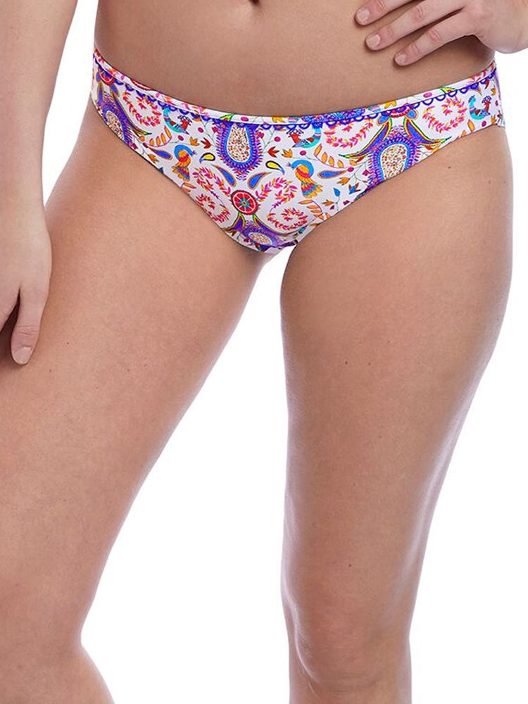 Freya Indio boasts a fun and playful paisley and floral print for a splash of colour by the pool. These classic mid rise bikini briefs are fully lined for extra comfort.  Complete with good overall coverage on the rear and vibrant loop trim on the waistaband for a chic look. Size Guide: M (12), L (14).