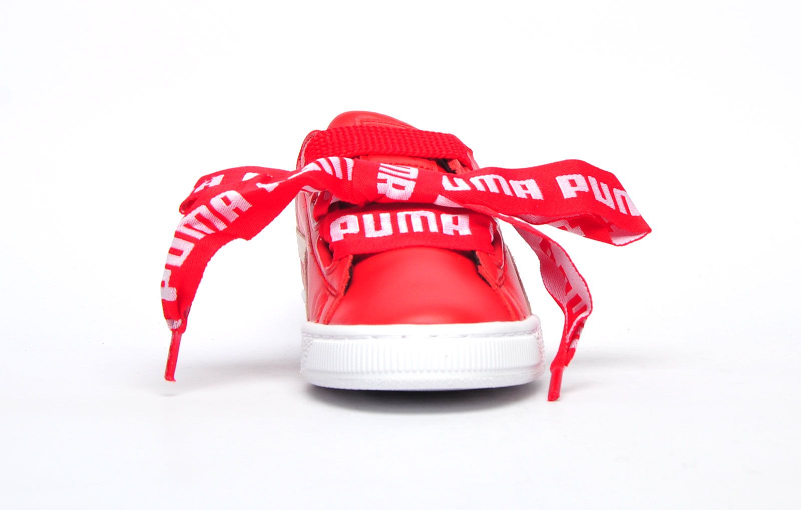 Step out in style with these premium Basket Heart womens trainers from Puma. A modern sleek silhouette crafted with premium red leather with iconic suede overlay, these Puma trainers deliver a first-class statement look, for a bang on trend style.
 Delivering five star comfort these womens trainers sport a padded heel and ankle collar. Featuring a unique lace up style proudly displaying the iconic Puma logo for the ultimate finishing touch on these stylish womens trainers.
 -Leather and suede mix upper
 -Vintage styled outsole
 -Padded heel and ankle cushioning
 -Spare laces to change look
 -Unique broad set lace fastening
 -Luxurious inner lining
 -Puma branding throughout