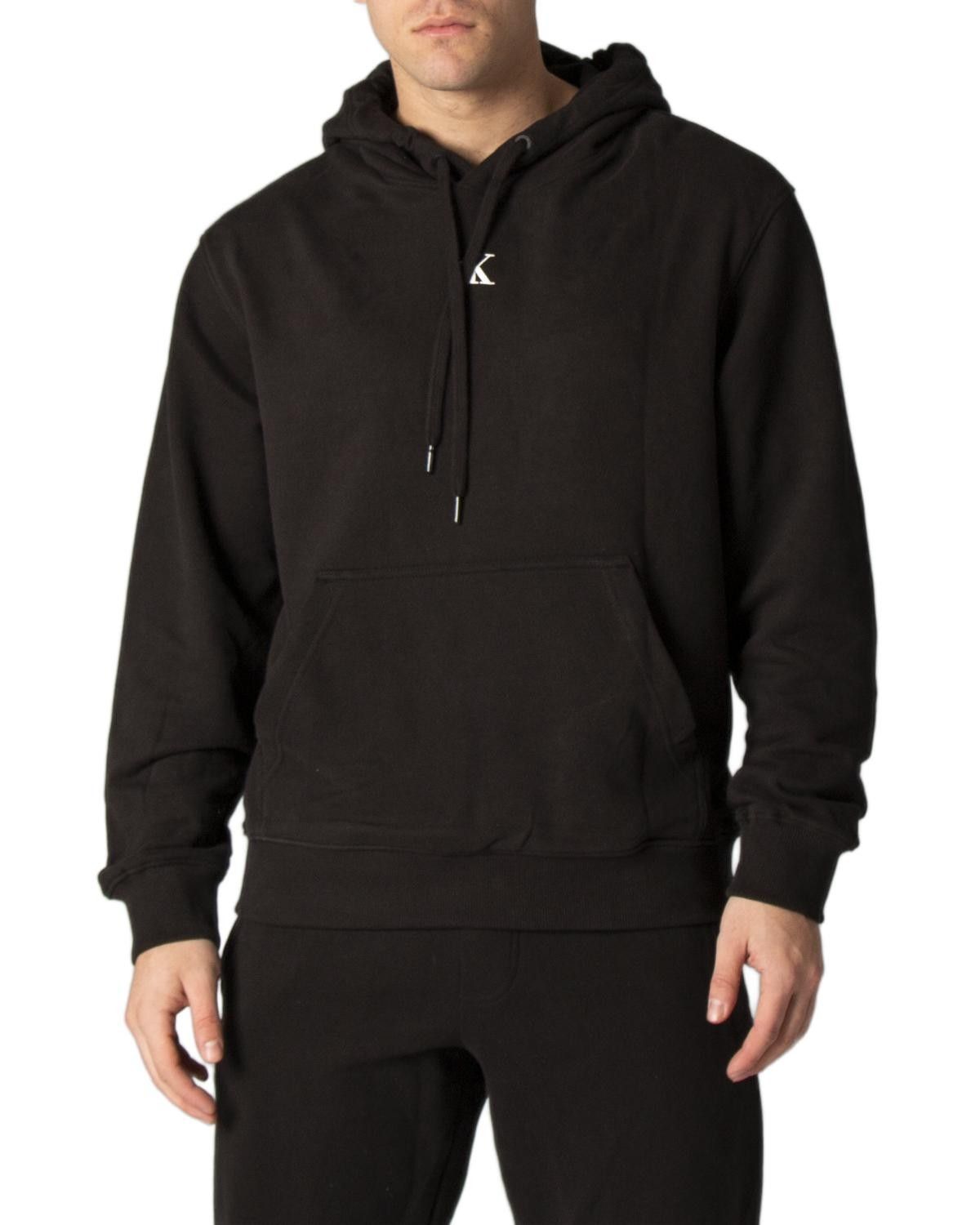 Brand: Calvin Klein Jeans
Gender: Men
Type: Sweatshirts
Season: Spring/Summer

PRODUCT DETAIL
• Color: black
• Pattern: print
• Sleeves: long
• Collar: hood

COMPOSITION AND MATERIAL
•  Washing: machine wash at 30°