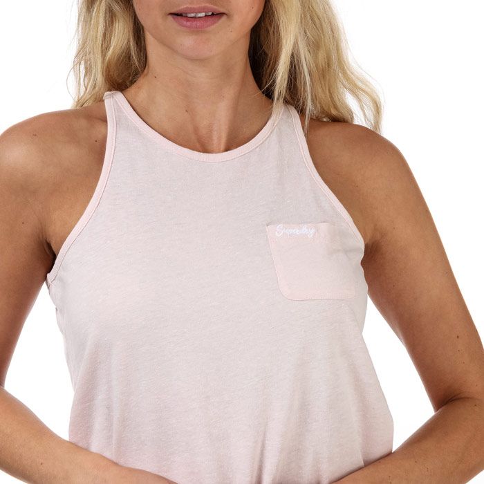Superdry women's Essential tank top from the Orange Label range. This tank top is a staple item for your wardrobe this season, featuring a single chest pocket with an embroidered Superdry logo and finished with a Superdry logo tab on the hem.