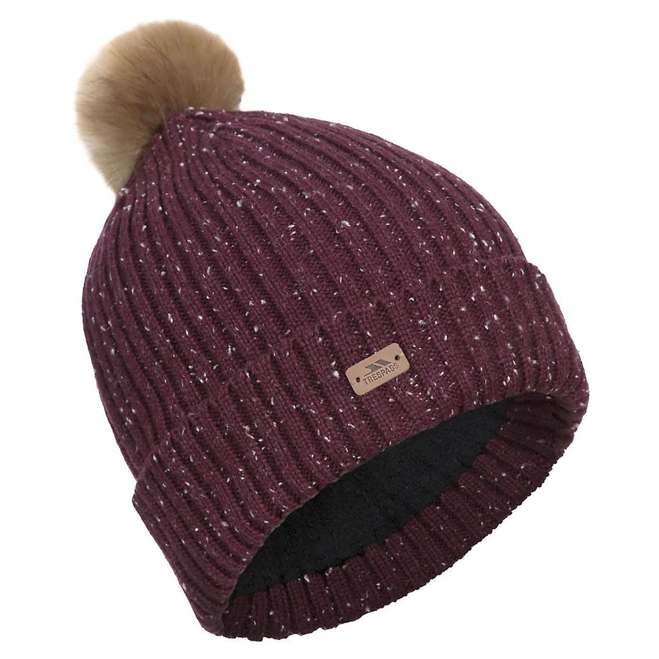 Knitted slouch hat. Faux fur pom pom. Soft chenille lining. Leatherette badge. Outer: 100% Acrylic, Lining: 100% Polyamide, Pom Pom: 100% Acrylic artificial fur.