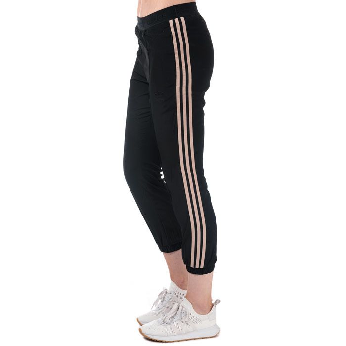 black adida pants