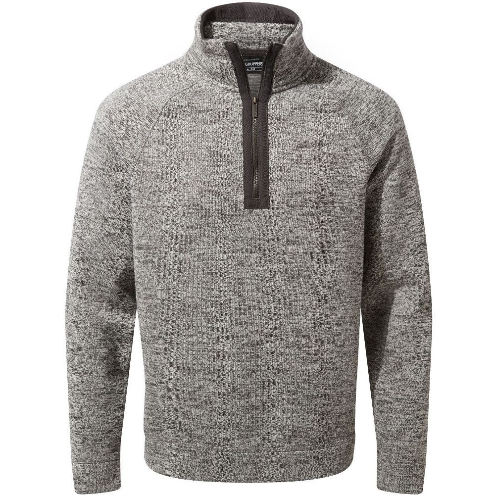 Fernando is a fleece with a difference. The knit-look fabric is available in a selection of plain, marled and striped options in soft seasonal colours that make this half-zip top a classic choice for instant warmth. Layer it over a tee and team it up with jeans or chinos for a casual partnership that’s tailor-made for enjoying a little downtime.