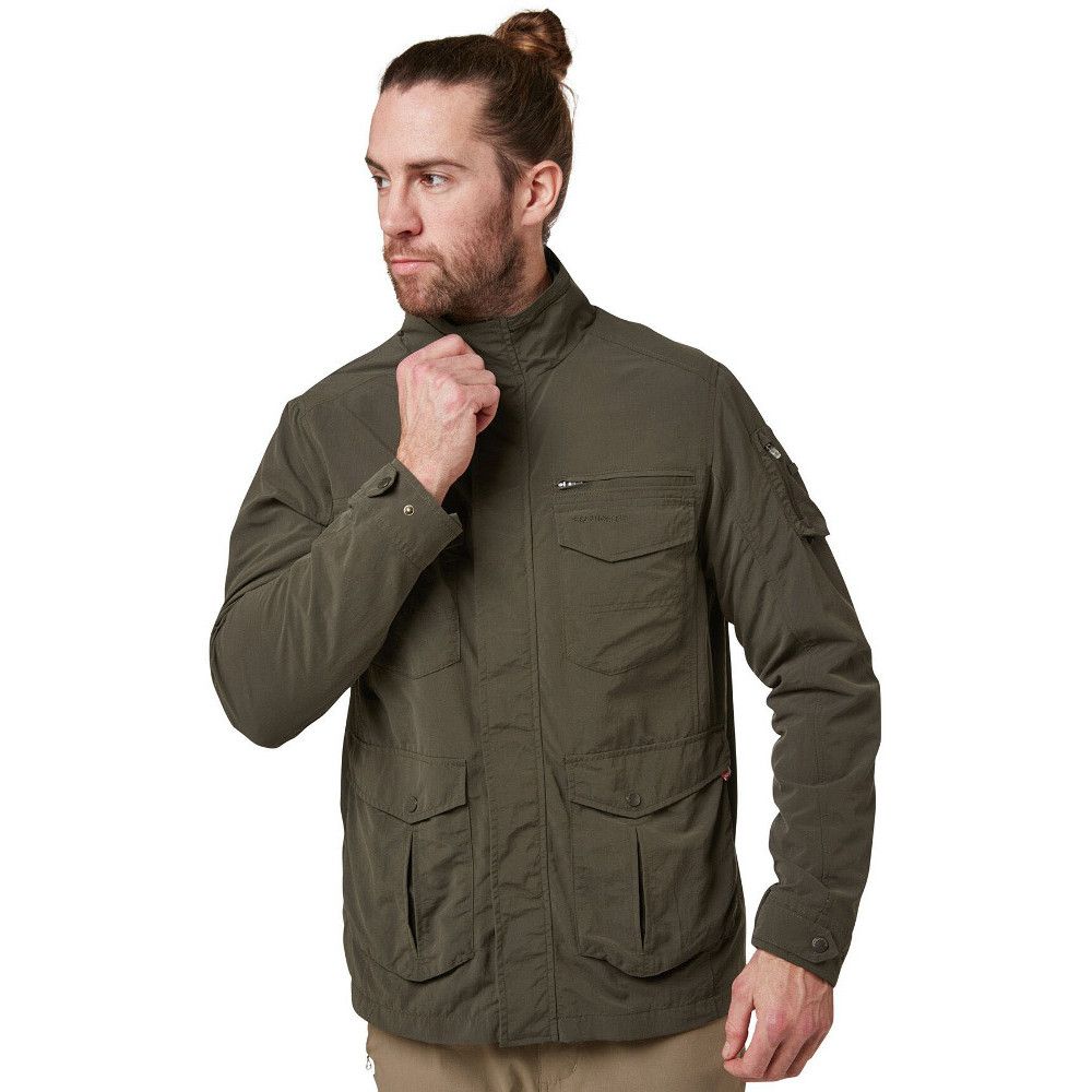 If you’re heading off on a hot-climate adventure, this jacket is the smart option. Packed with in all the tech you need – including NosiLife permanent insect protection, sun protection and day-long moisture management, it’s the ideal travel companion. Complete with a total of ten useful pockets designed to accommodate your travel essentials. Impressive.