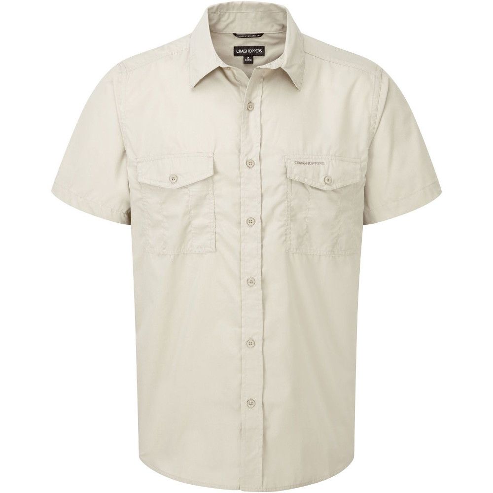 Our versatile outdoor shirt is constructed from classic Kiwi quick-drying, sun-protective polyester cotton with insect bite-proof tech for a no-fuss approach to year-round adventure. A classic walking shirt with impressive credentials that's built for the trail.