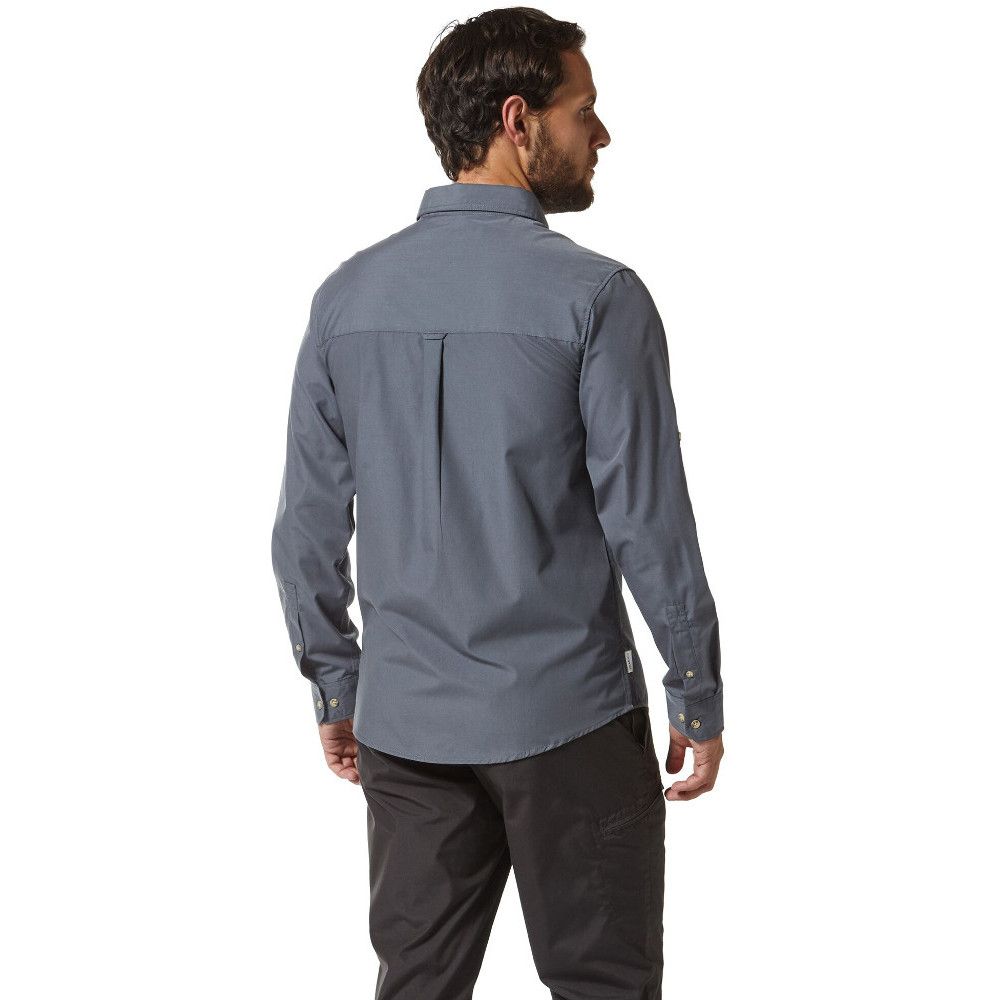 Streamlined Kiwi Boulder takes Craghoppers’ classic outdoor clothing line to the next level. Constructed from sun-protective polyester-cotton fabric with a close weave that prevents insects biting through to the skin below. Boulder also features low-profile chest pockets that provide a more contemporary look and feel.