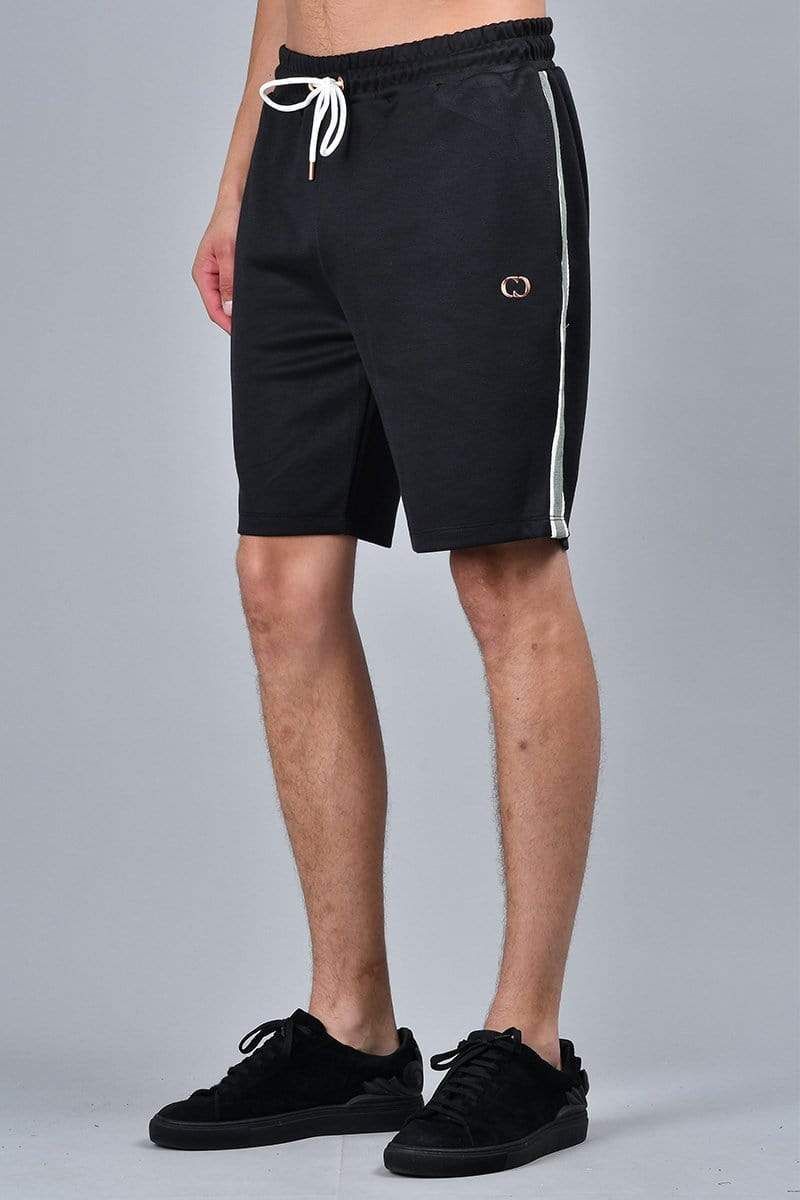 Wise shorts with olive and white taping details, CD logo, Side pockets and hip pocket, Adjustable waistband