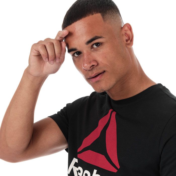 Mens Reebok QQR Stacked T-Shirt in black - excellent red. – Crew neck. – Short sleeves. – Stacked Reebok graphic logo to front. – Tonal back neck tape. – Slim fit. – Main material: 100% Cotton.  Machine washable. – Ref: CW5368