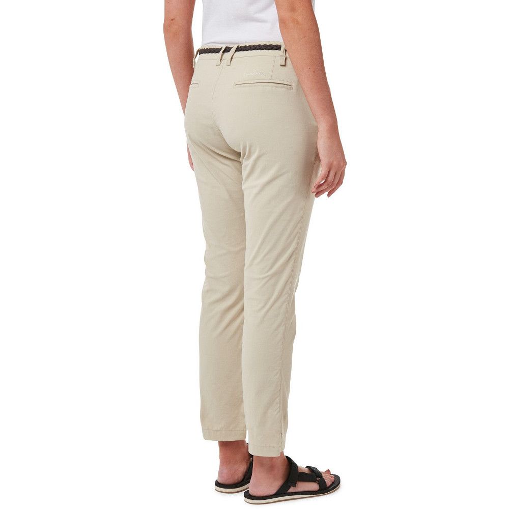 Elegant cigarette-style travel trousers that perform brilliantly on and off the trail. The stretch construction promotes a comfortable fit, while the NosiLife fabric tech offers anti-insect, sun-protective coverage in challenging conditions. The sleek profile incorporates three neat pockets and side hem splits.