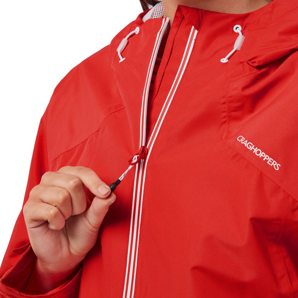 Serious hikers will recognise Toscana as the real deal. A fusion of sleek, contemporary styling with uncompromising AquaDry Membrane wet-weather performance makes it a smart choice for this season’s changeable conditions. Lightweight and streamlined with a waterproof centre front zip and grown-on hood for extra protection.