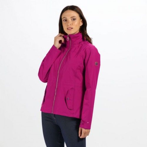 100% polyester. Durable water repellent finish. Polyester taffeta lined. Concealed hood with adjusters and adjustable cuffs. 2 lower pockets with flaps and branded snap fastening. Back vents with stud fastening. With a sleek zip fastening and fold-away hood. Taped seams. Internal security pocket.