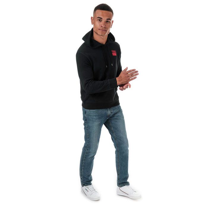 Mens Levi’s X LFC YNWA Batwing Hoody in black.<BR><BR>Created in collaboration with Liverpool Football Club.<BR>- Drawcord-adjustable hood.<BR>- Long sleeves.<BR>- Kangaroo pocket to front.<BR>- Ribbed cuffs and hem.<BR>- Levi’s batwing logo with YNWA lettering at left chest.<BR>- Tonal back neck tape.<BR>- Soft loopback cotton terry construction.<BR>- 100% Cotton.  Machine washable.<BR>- Ref: 56178-0018