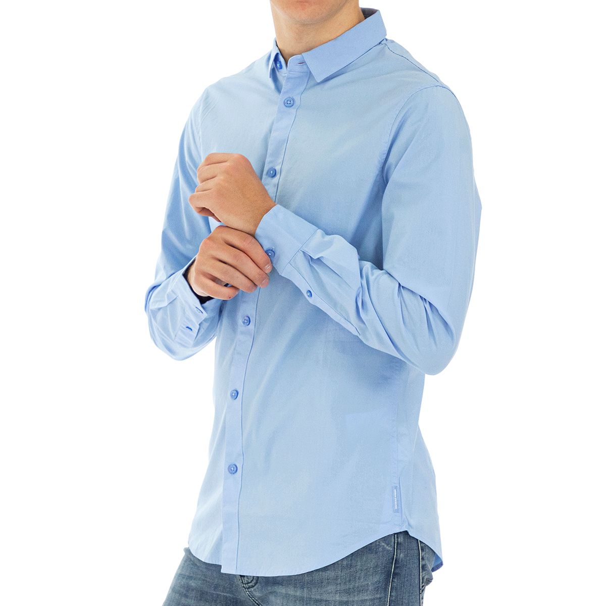 Armani Exchange 8NZC41ZN12Z-1504-S Classic and versatile, this light-blue shirt is an staple clothing piece that every man should keep in their wardrobe.